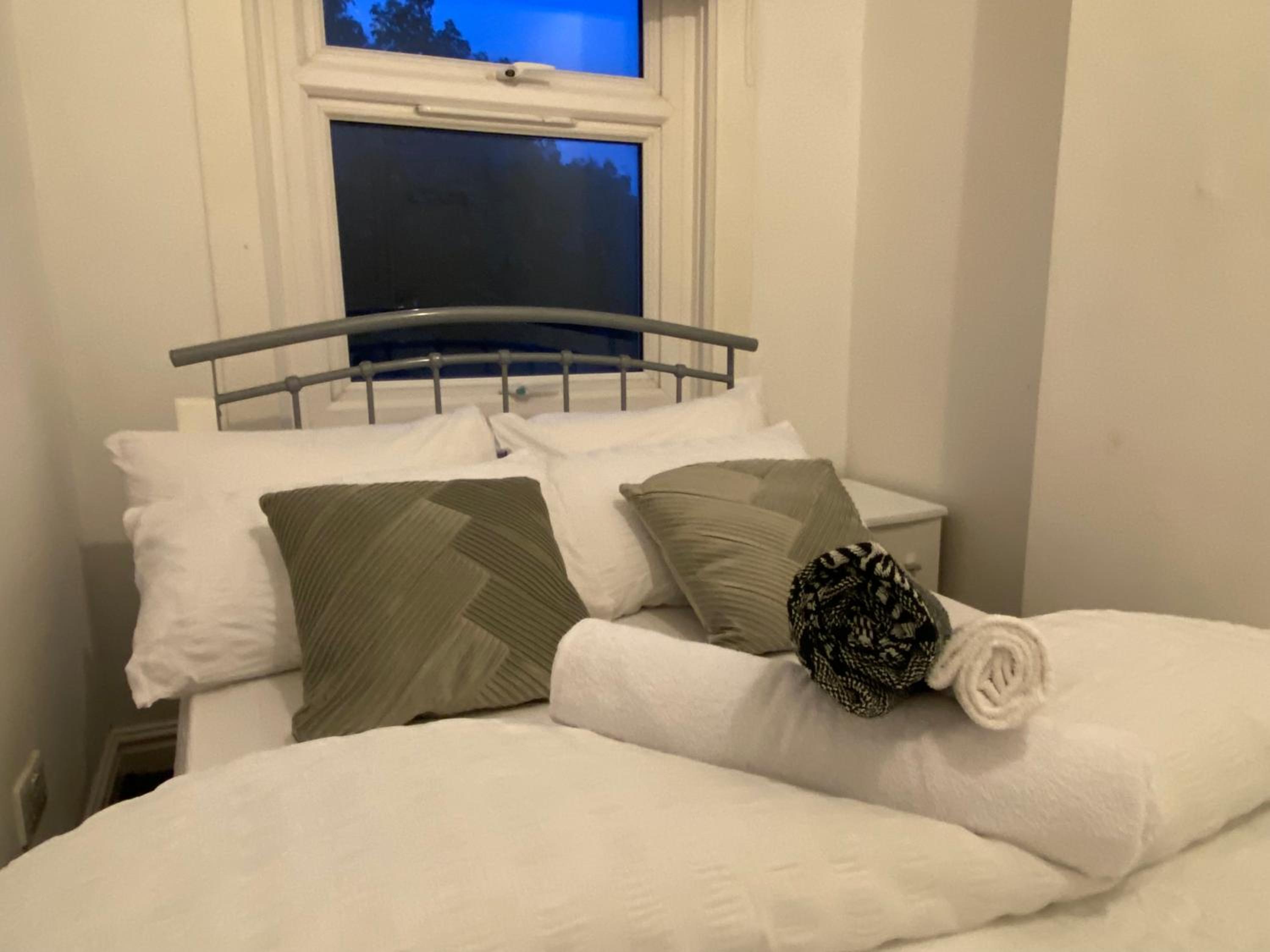 Double Room with Shared Bathroom