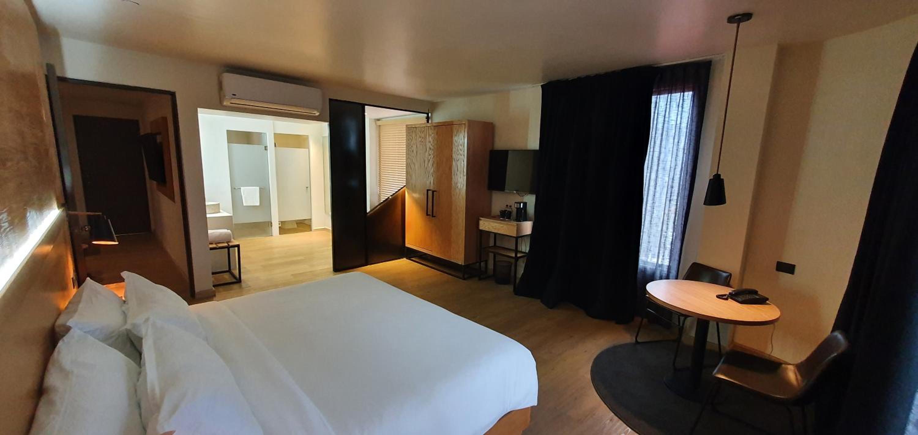 Executive Suite photo 1