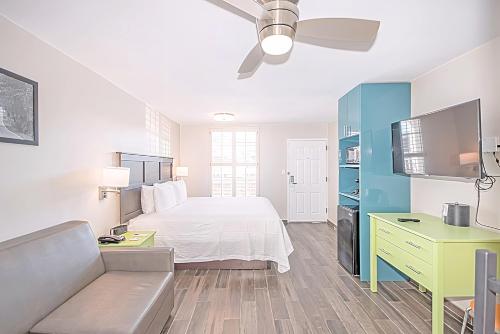 Deluxe King Room photo 2