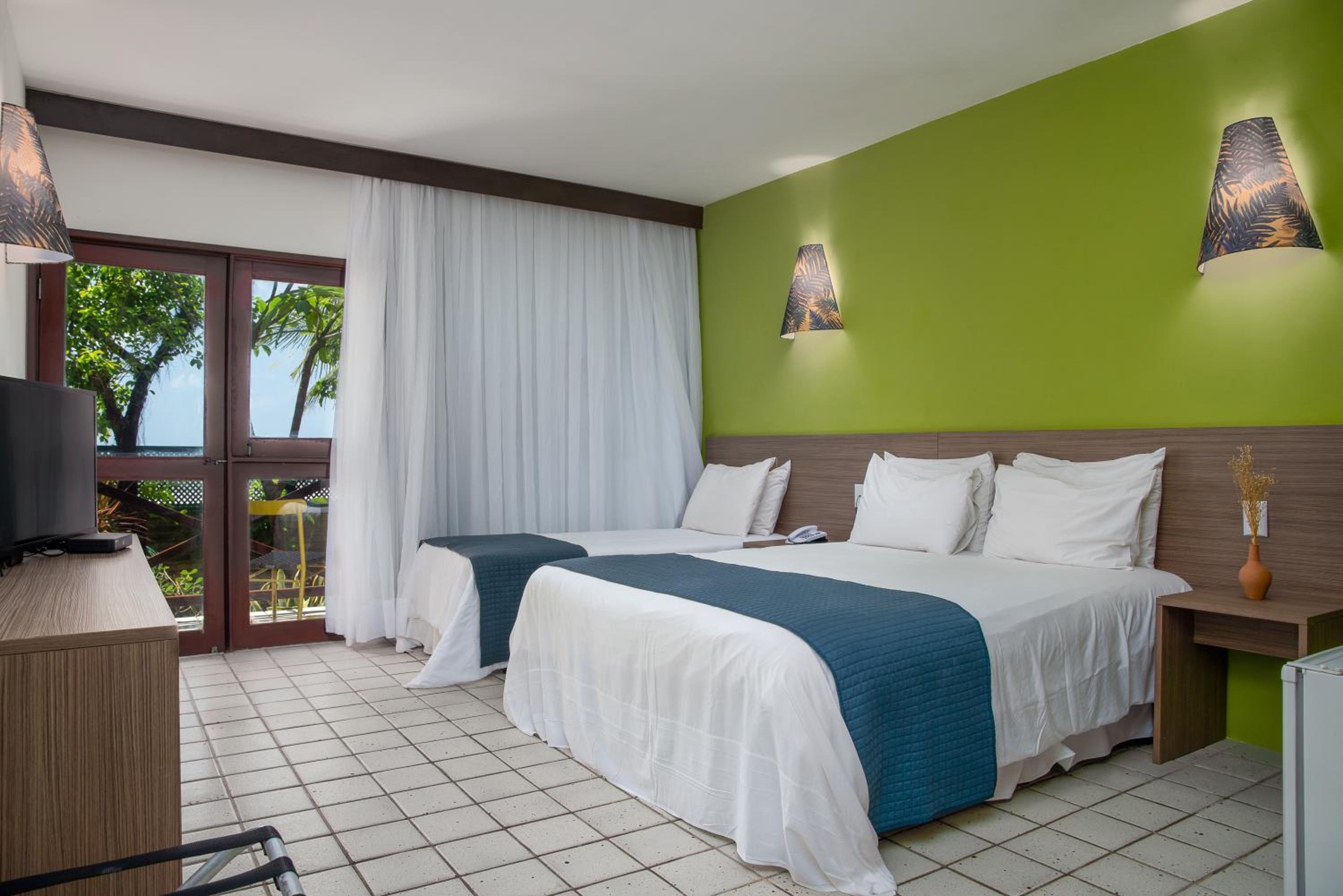 Standard Triple Room with Sea View photo 1