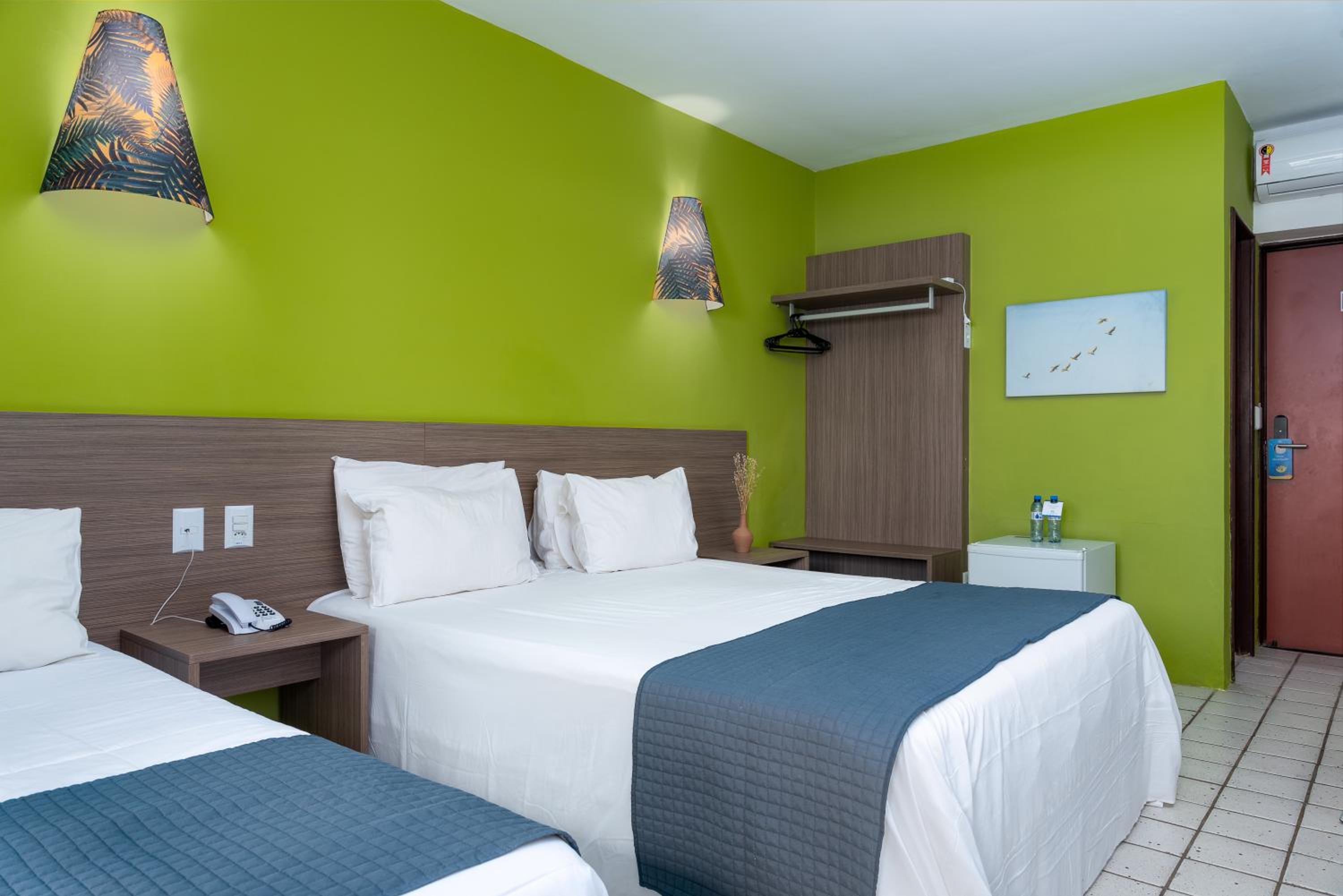 Standard Triple Room with Sea View photo 3