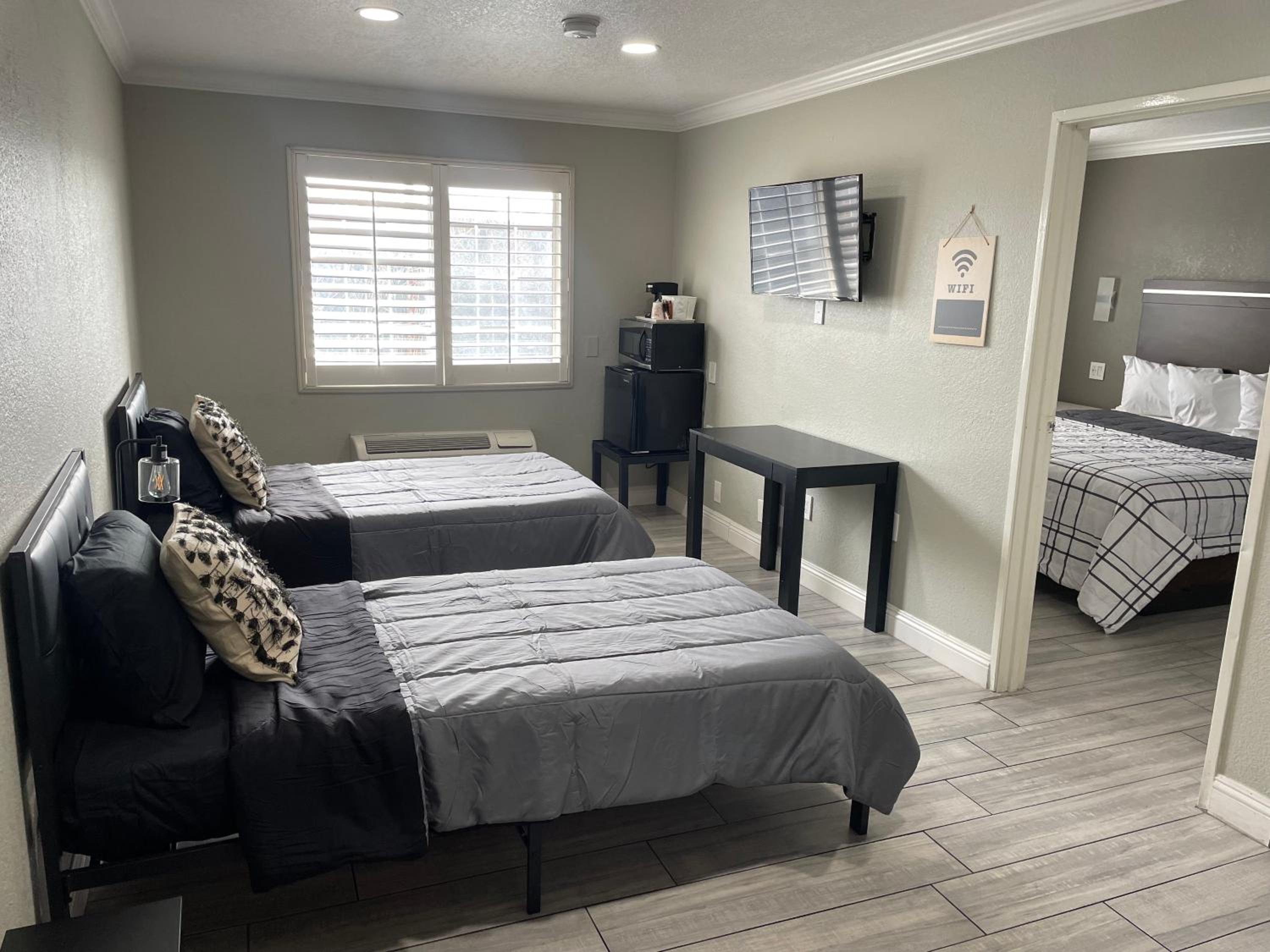 Family Suite - Photo 4