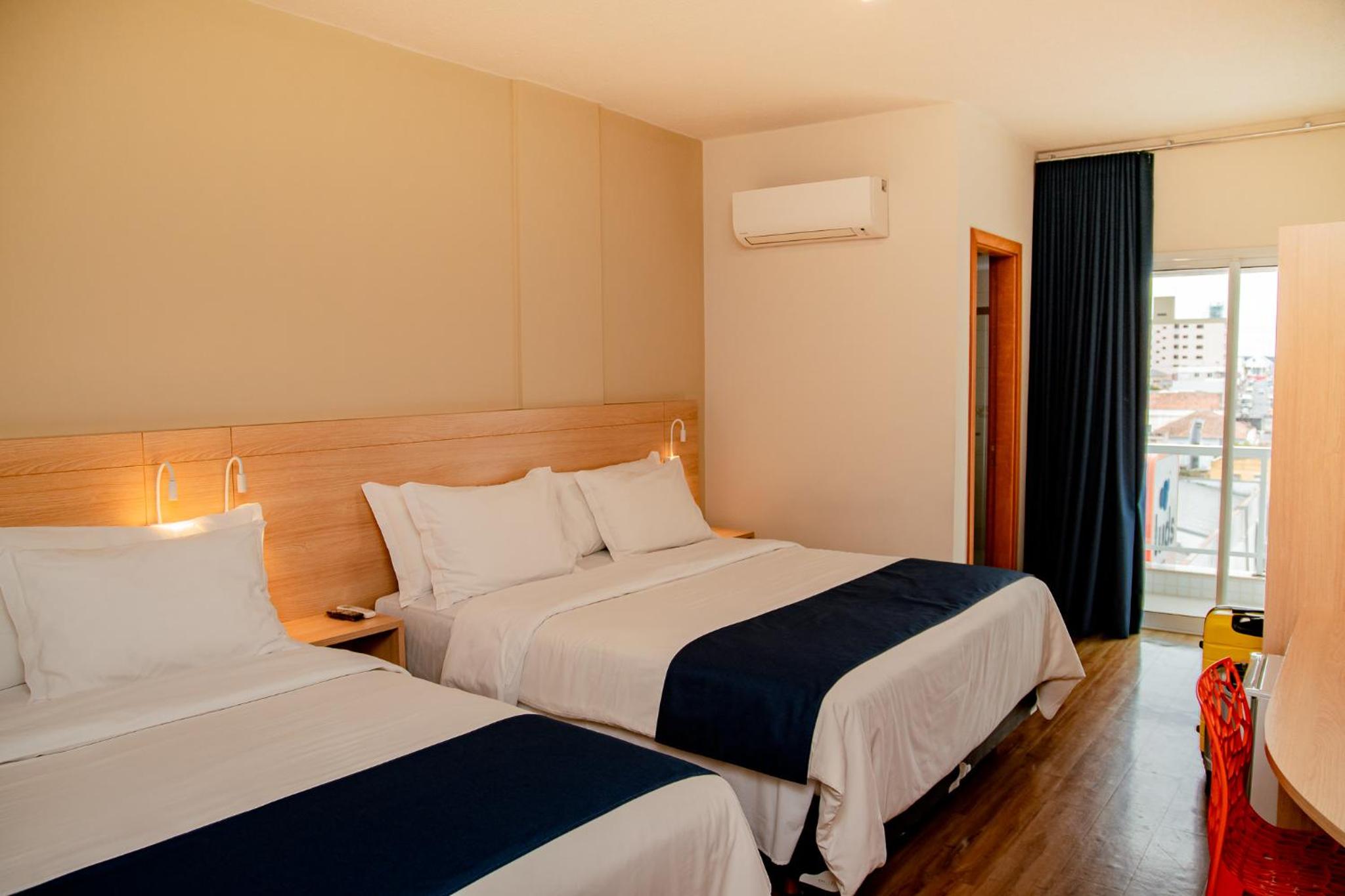 Quadruple Room with Balcony photo 3