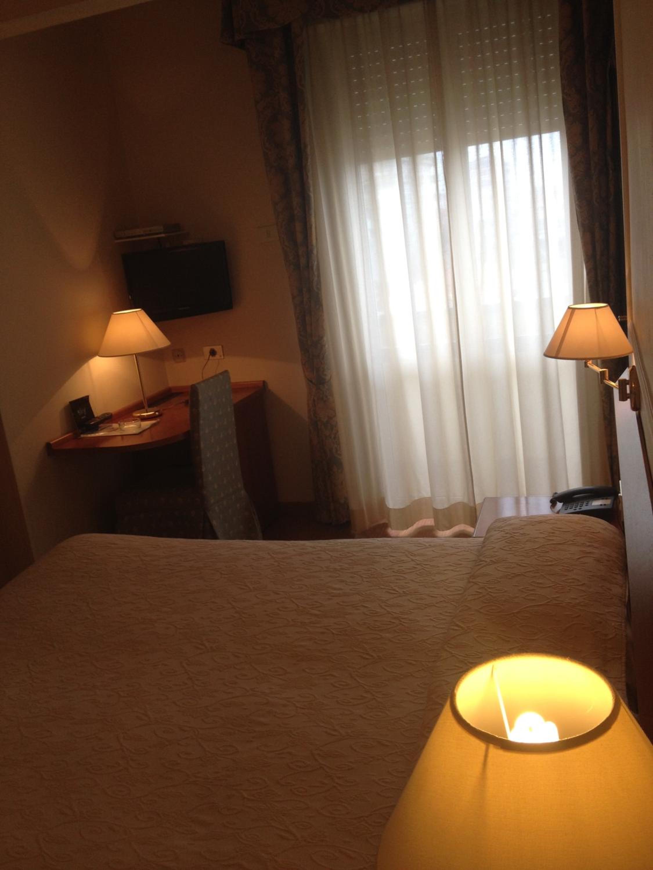 Single Room photo 2