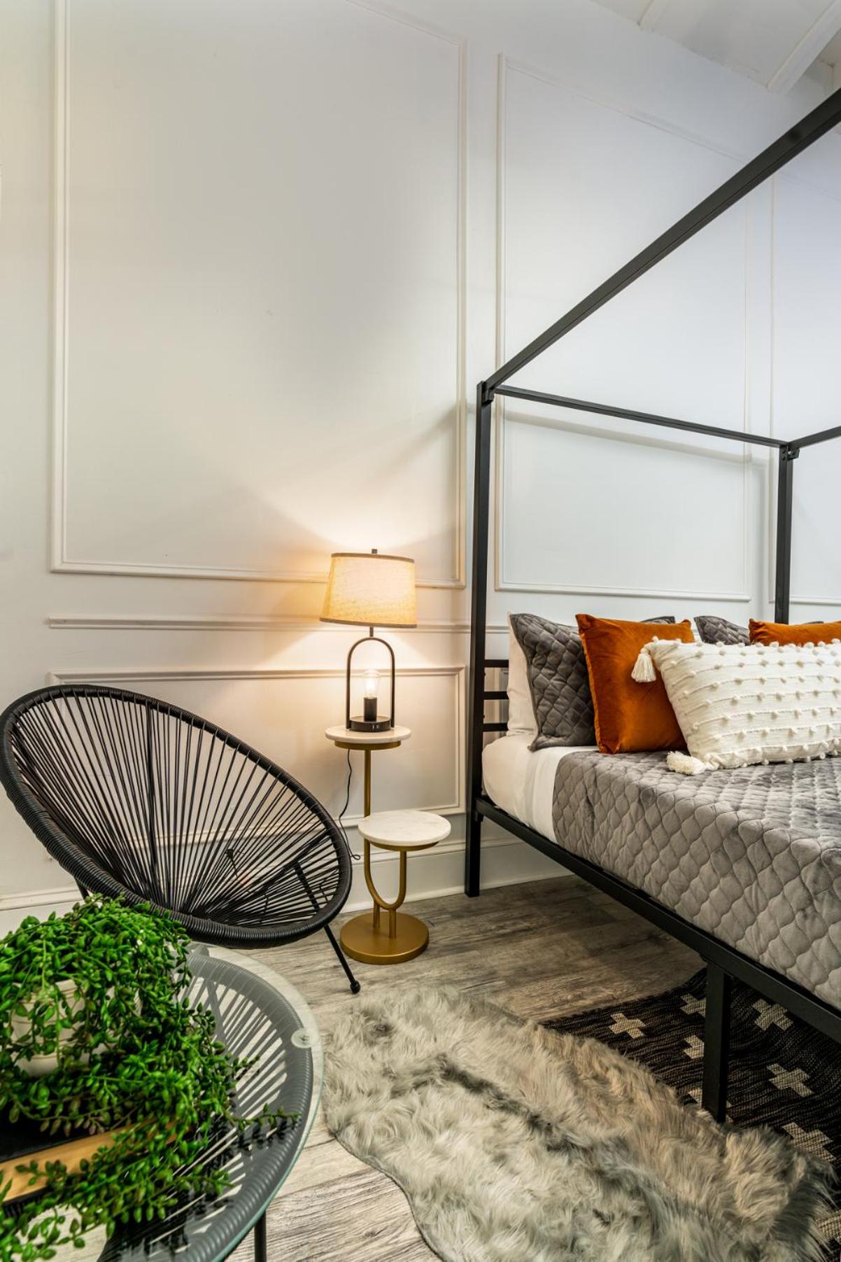 Two-Bedroom Apartment with City View