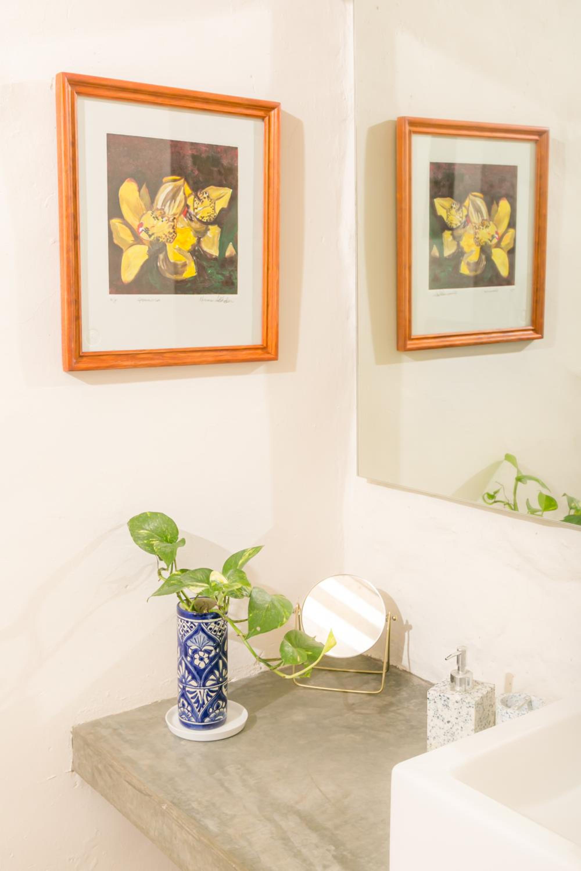 Superior Suite - Photo 11
