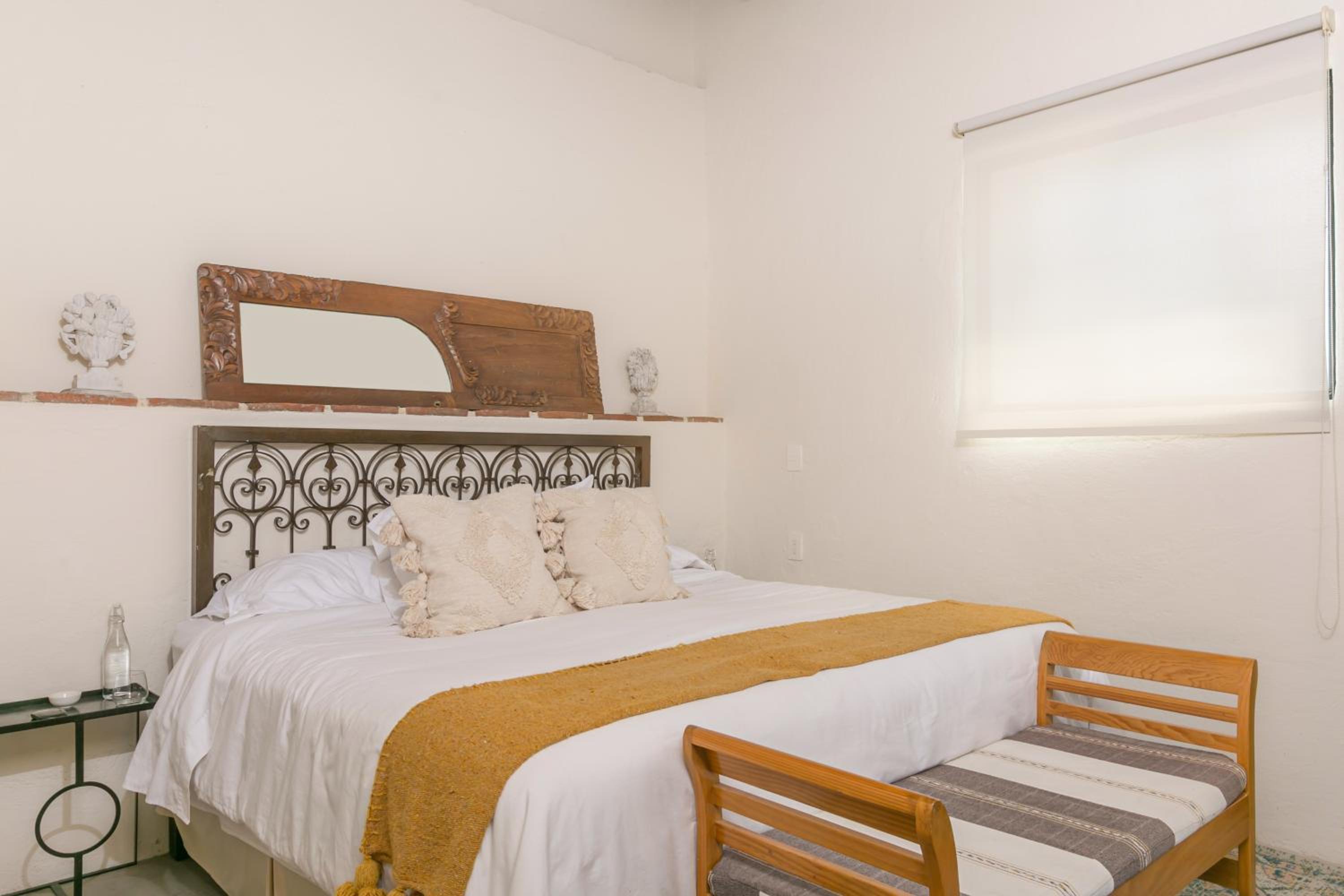 Deluxe Suite - Photo 7