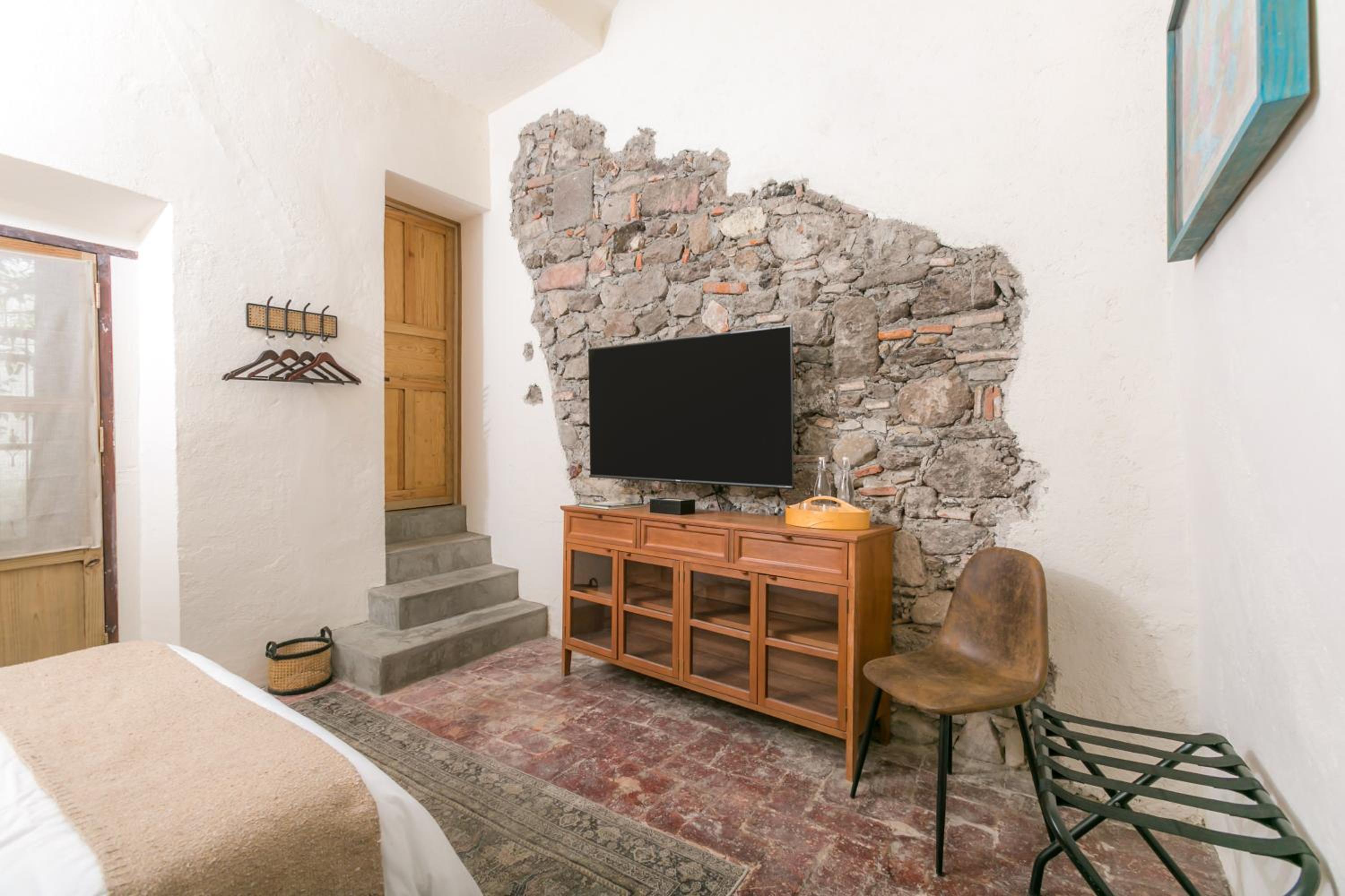 Twin Room - Photo 7