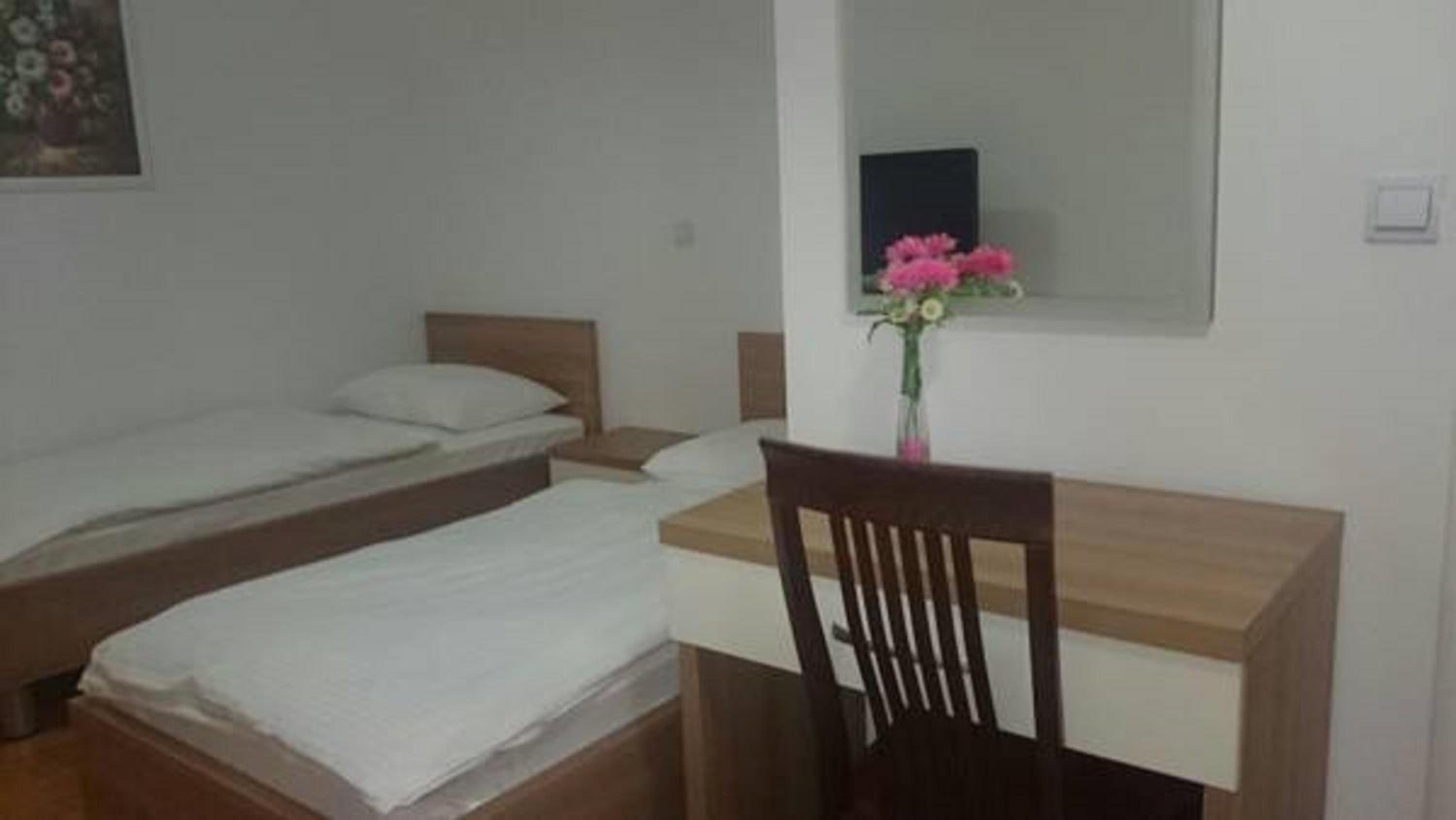 Twin Room - Photo 34