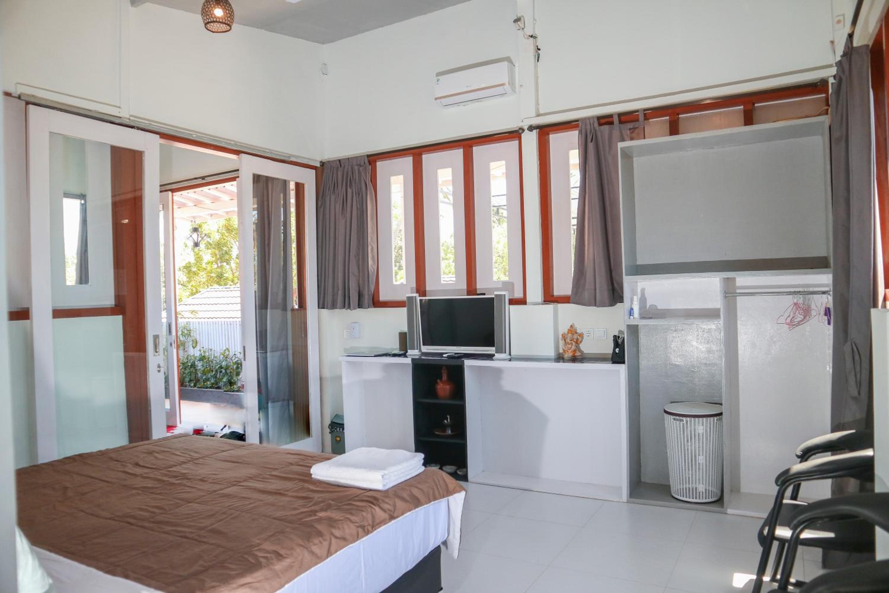 King Room with Mountain View
