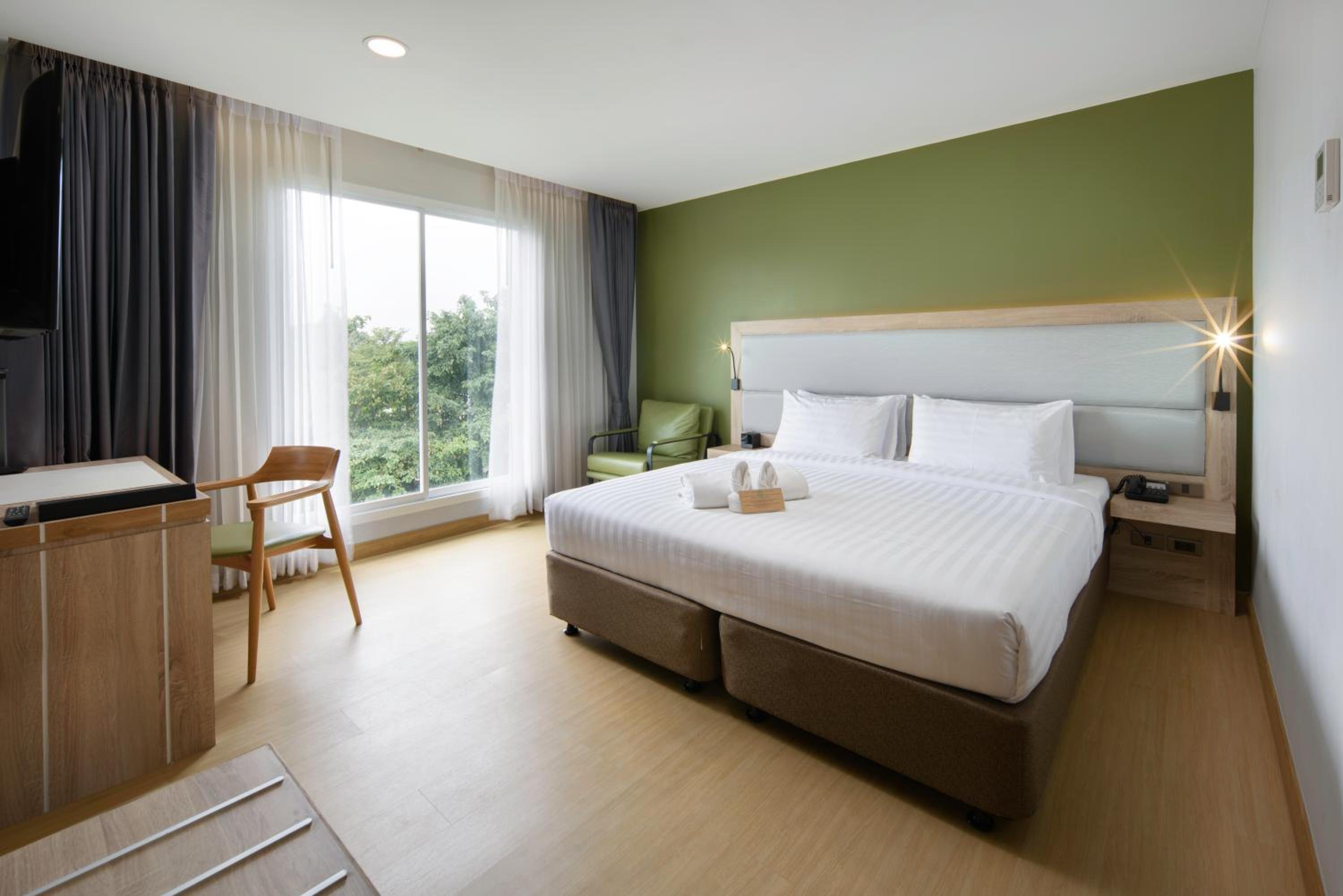 Superior King Room - Photo 3