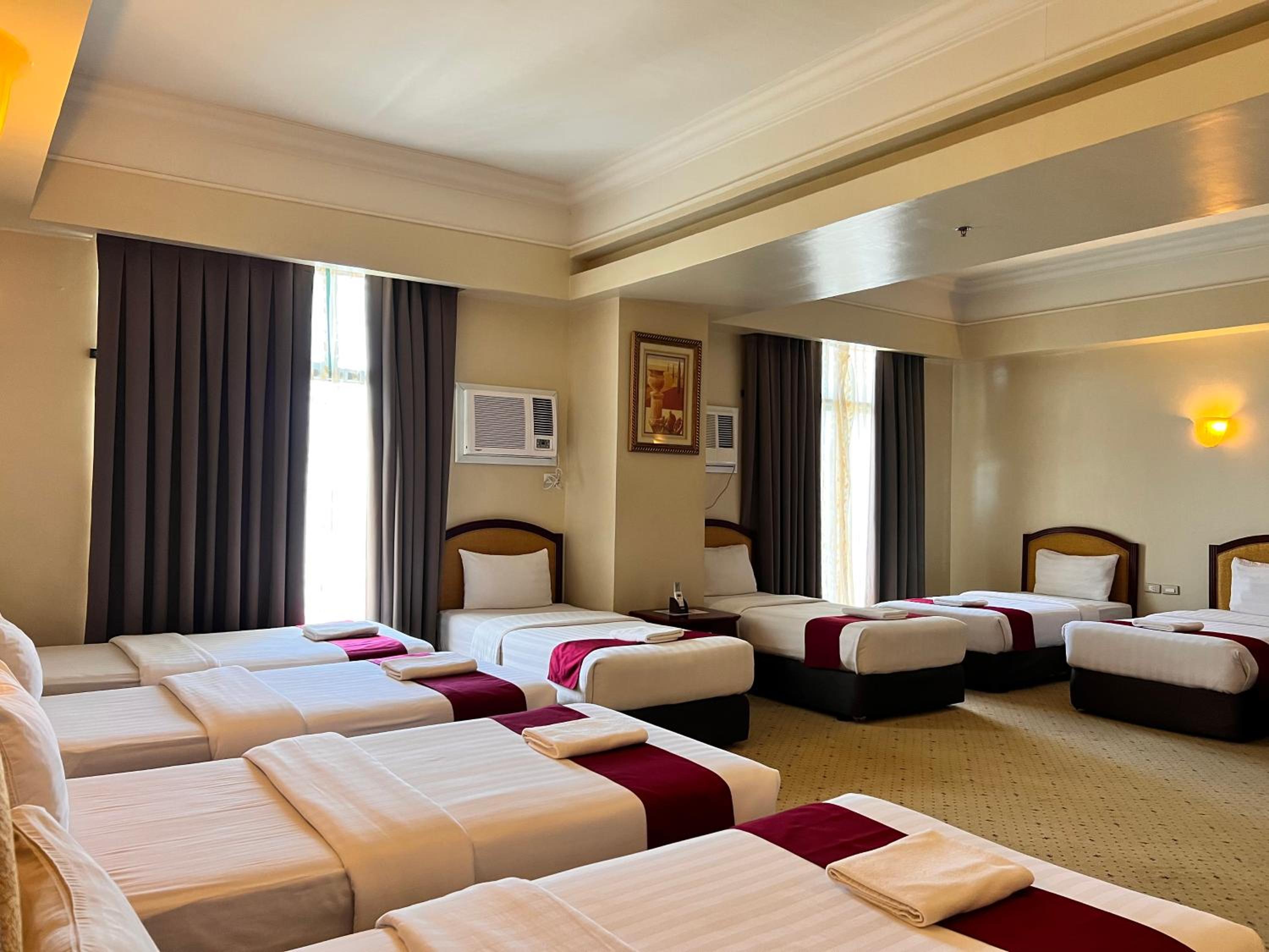Grand Family Suite (10 people) - Photo 4