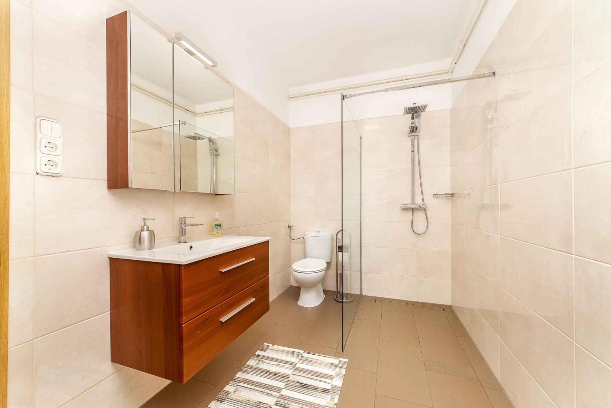 Apartment 1 photo 2