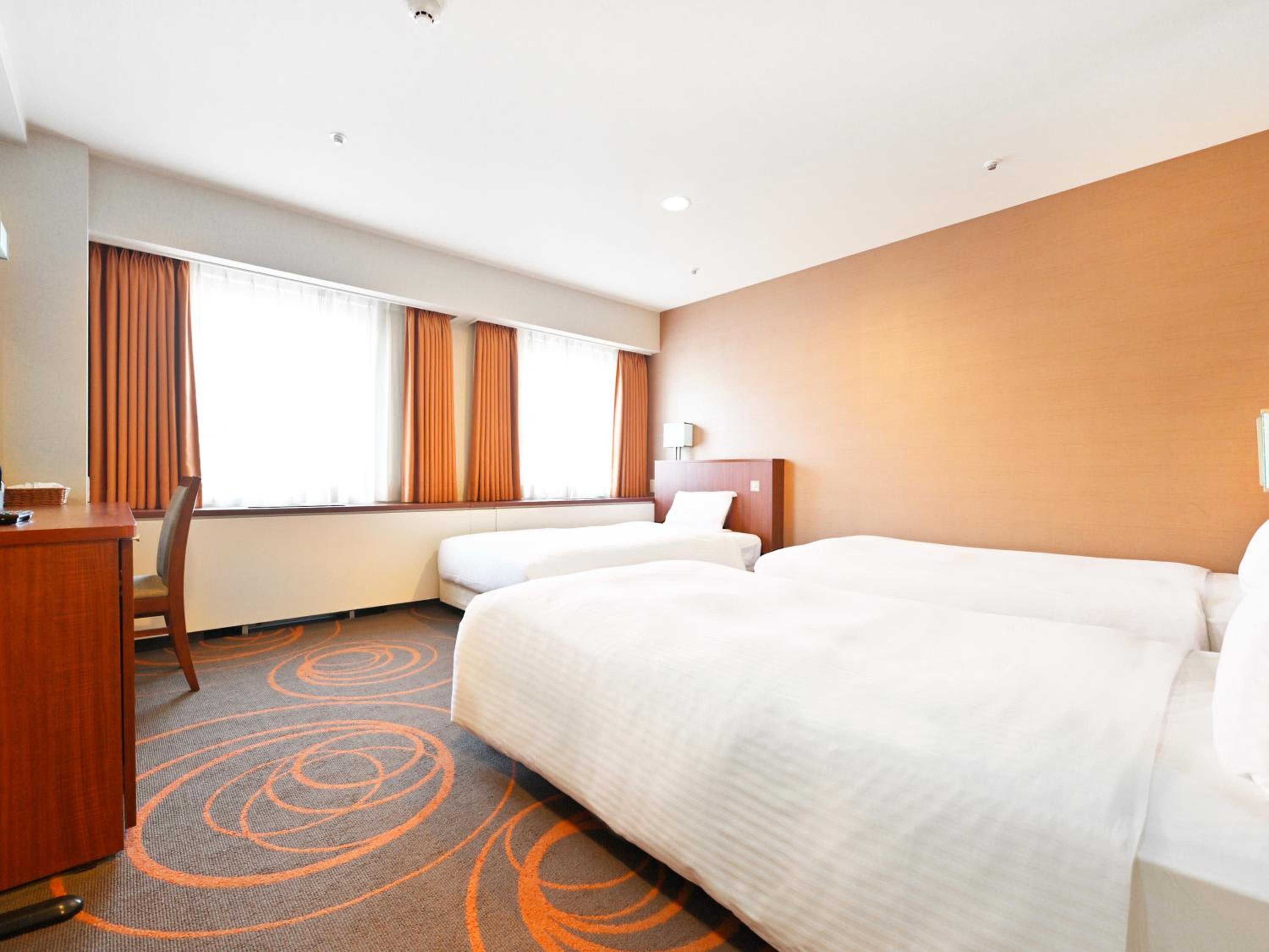 Triple Room - Photo 1