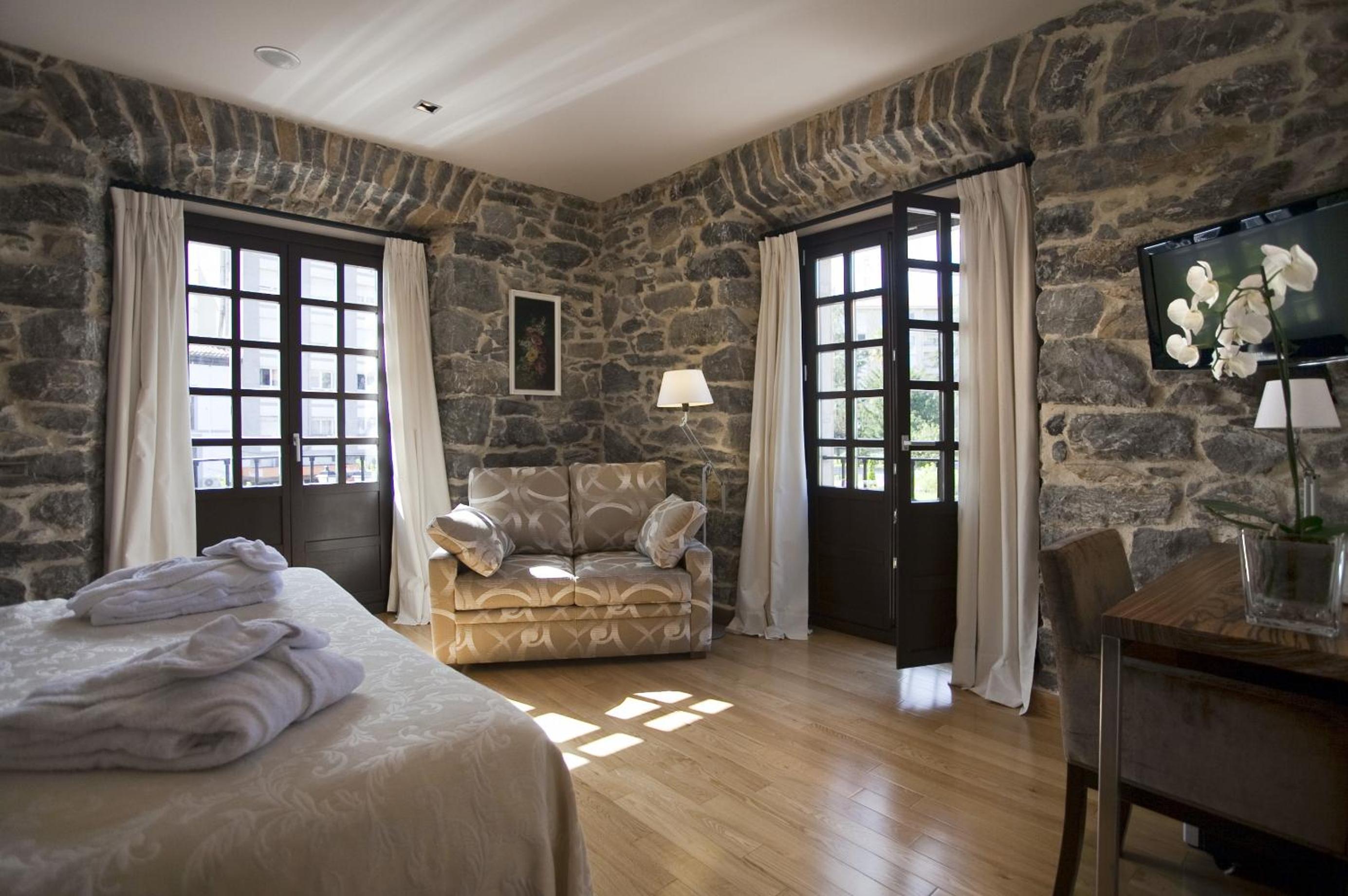 Double or Twin Room photo 2