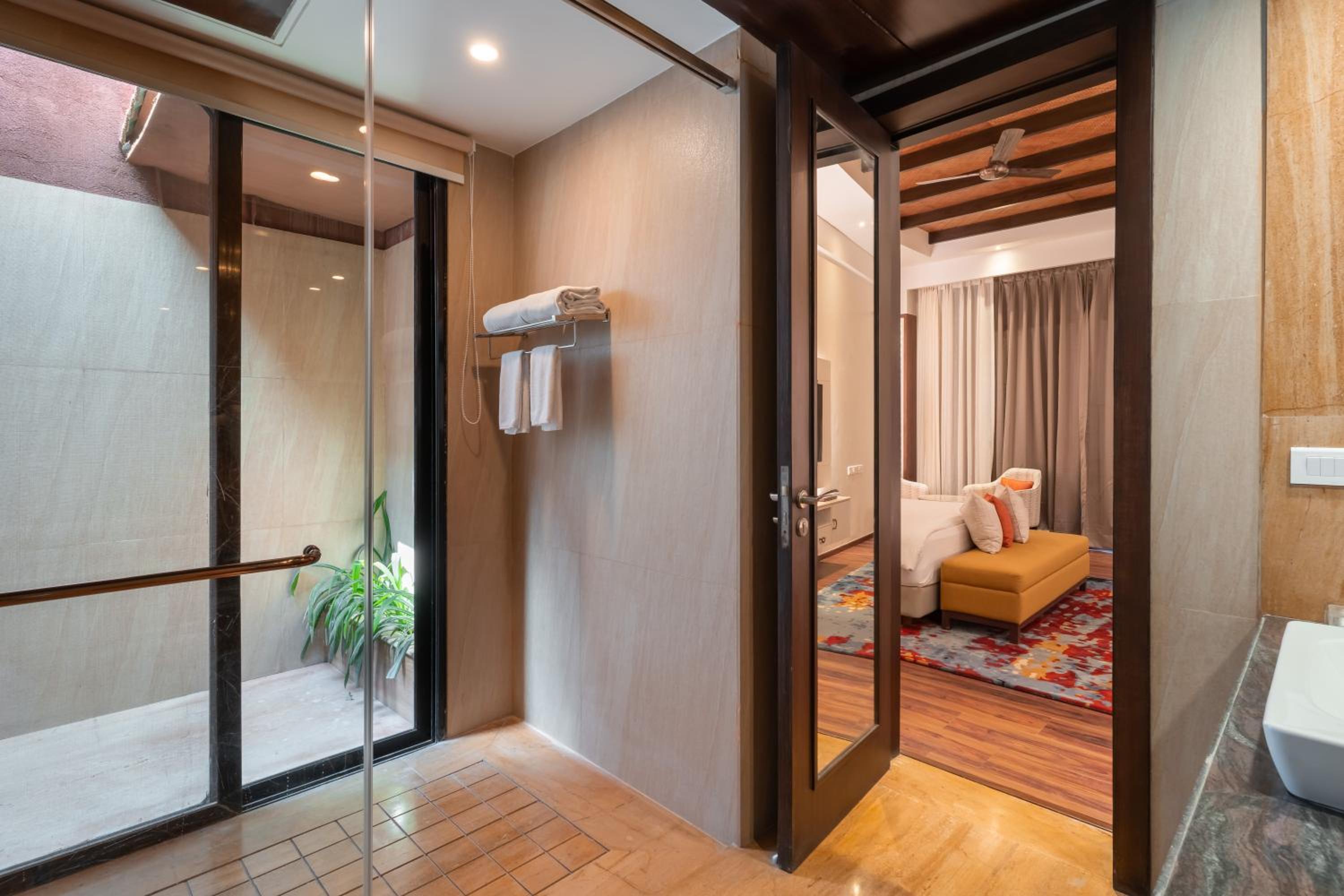 Suite with Private Pool - 20% off on F&B, 20% off on Spa and Laundry, Happy Hours from 11 AM to 7 PM Suite with Private Pool - 20% off on F&B, 20% off on Spa and Laundry, Happy Hours from 11 AM to 7 PM