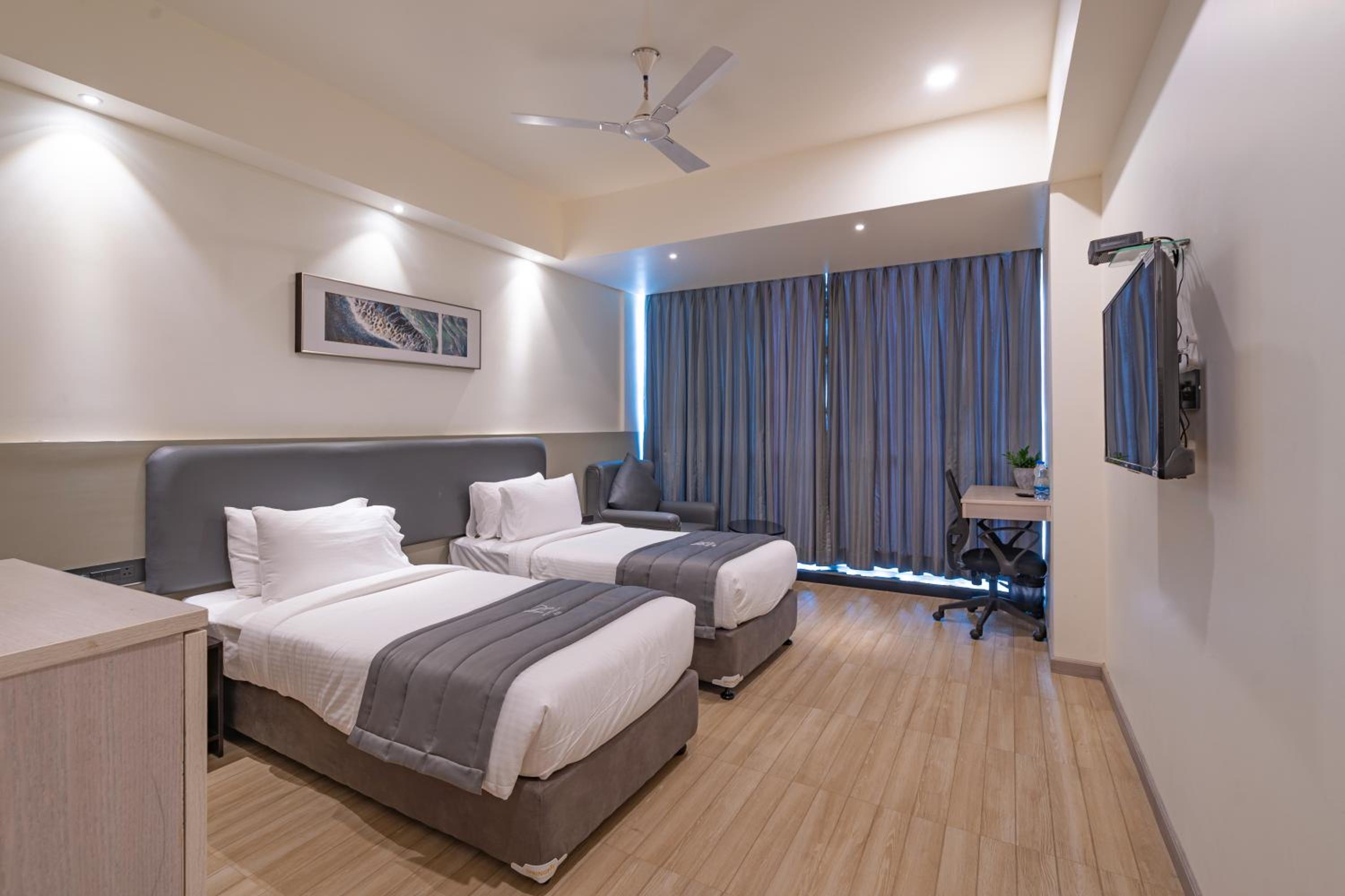 Superior Twin Room - Photo 8