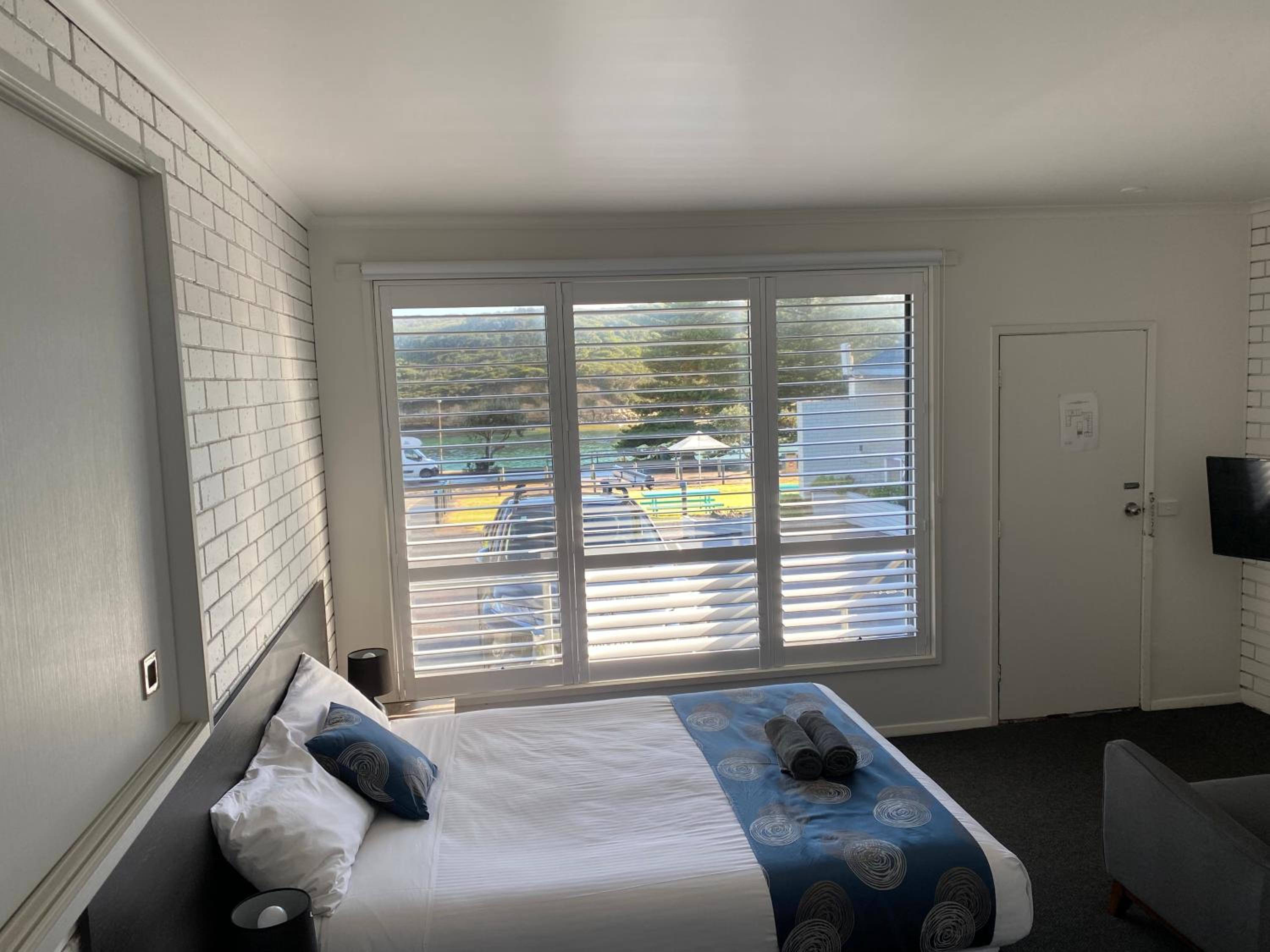 Twin Room with Sea View