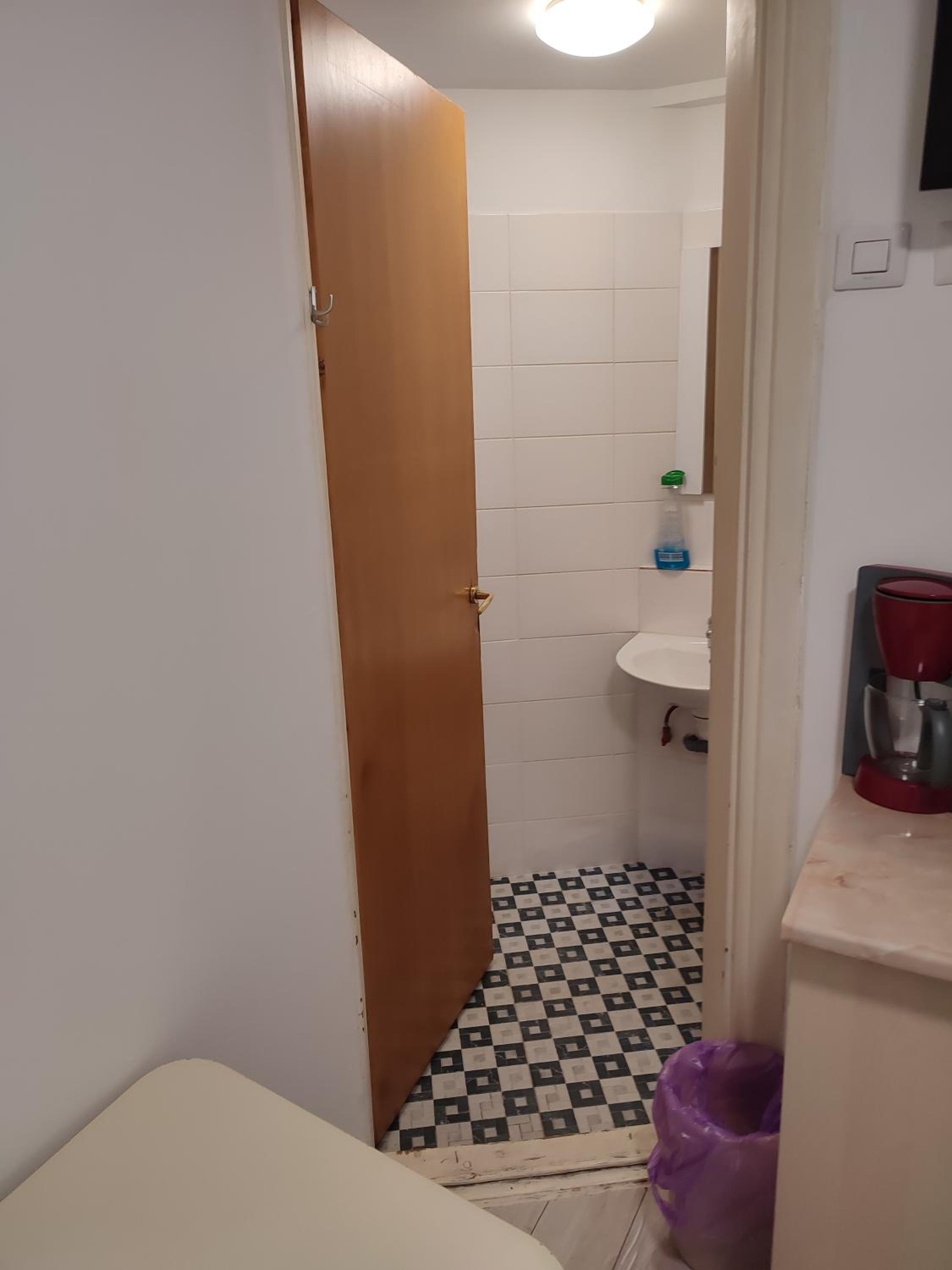 Single Room - Photo 3