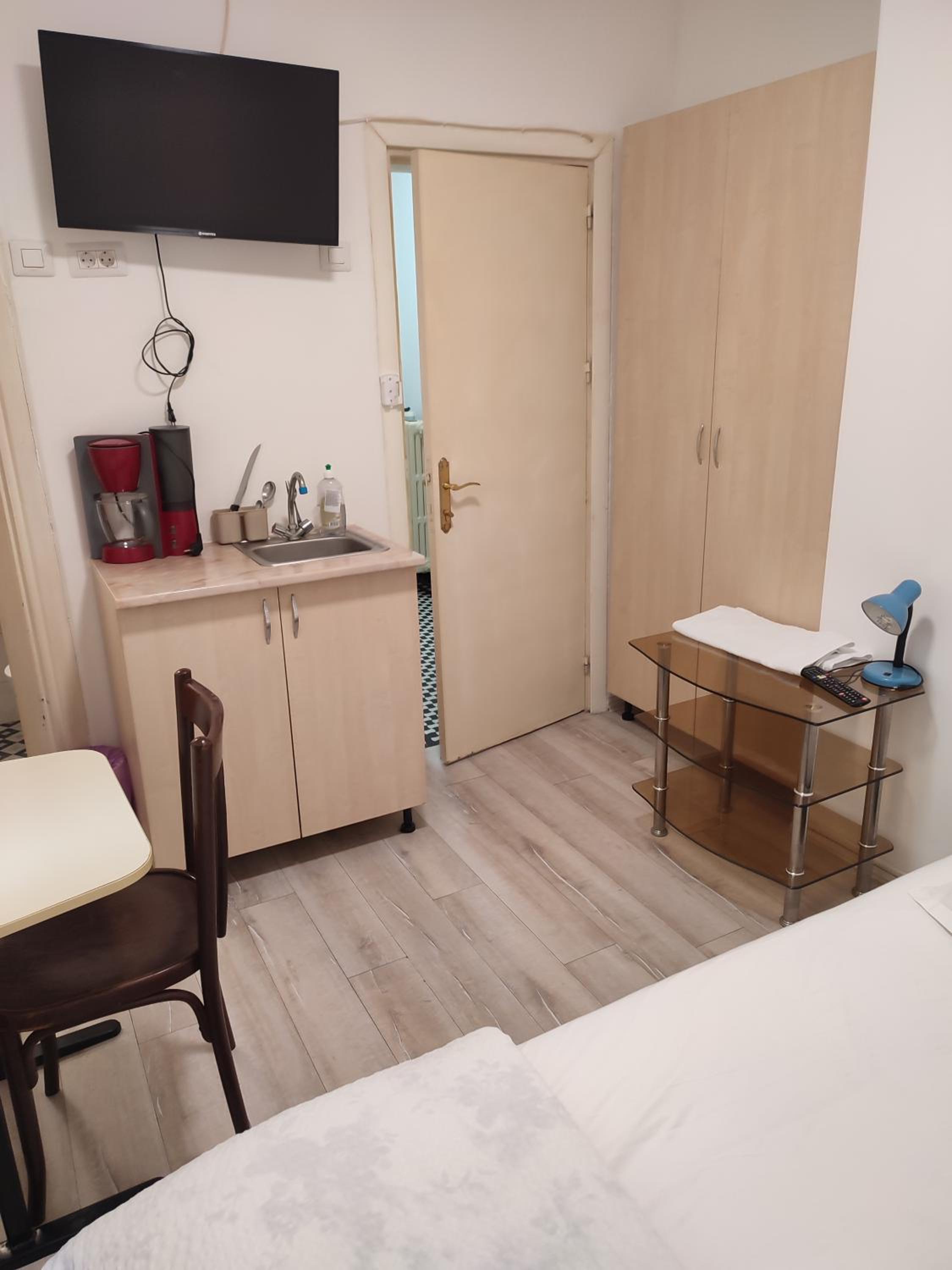 Single Room - Photo 4