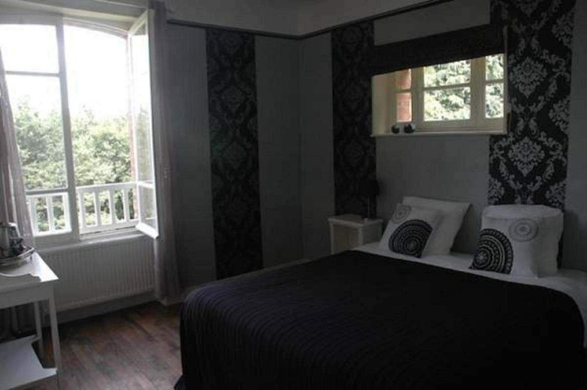 Double Room with Bath photo 1