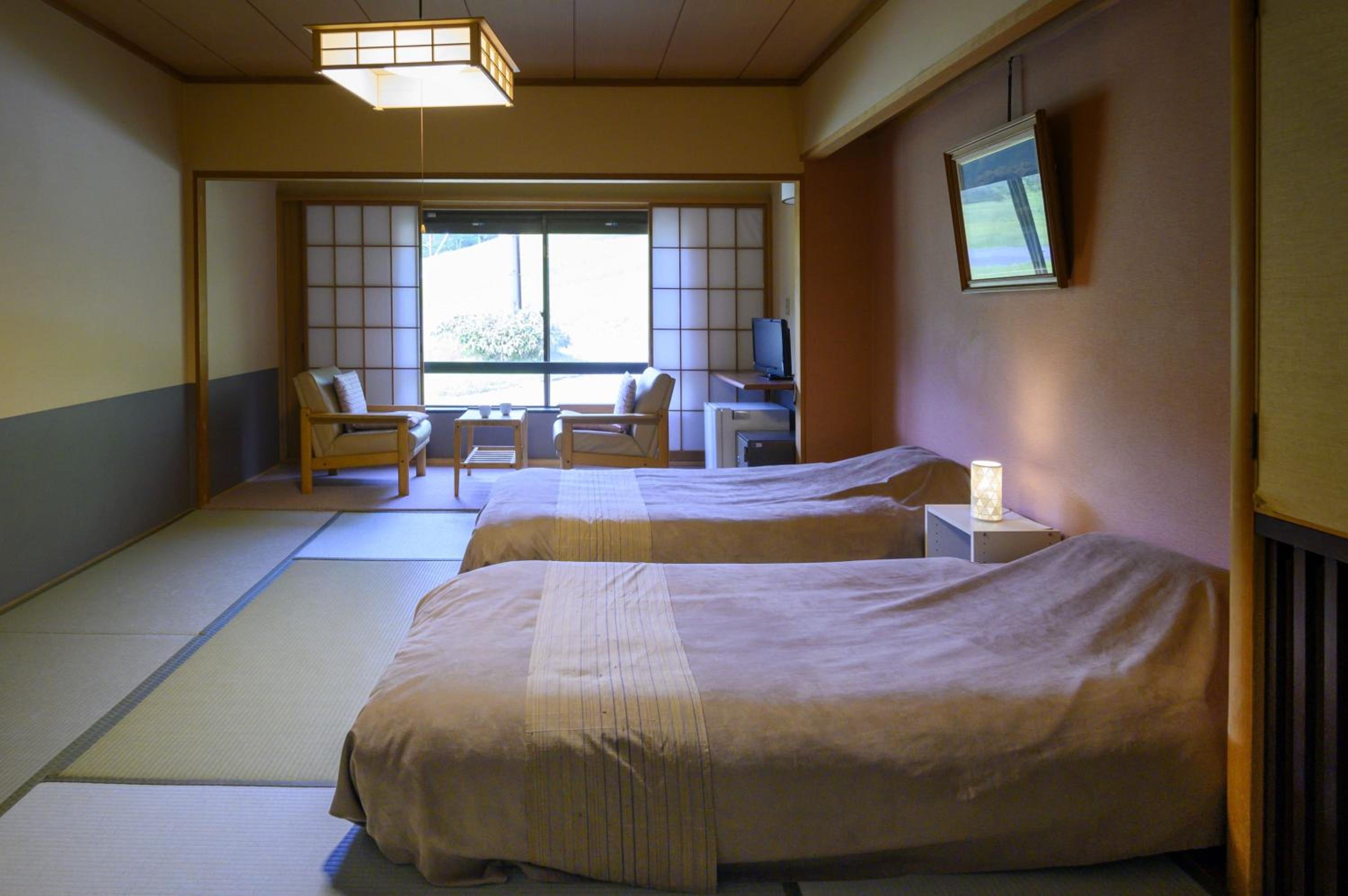 Japanese-Style Room with Beds - Non-Smoking photo 2