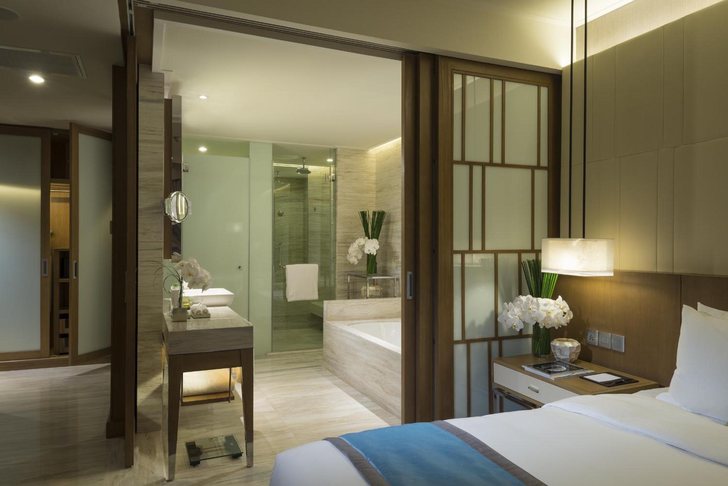 One-Bedroom Twin Suite with City View  photo 3