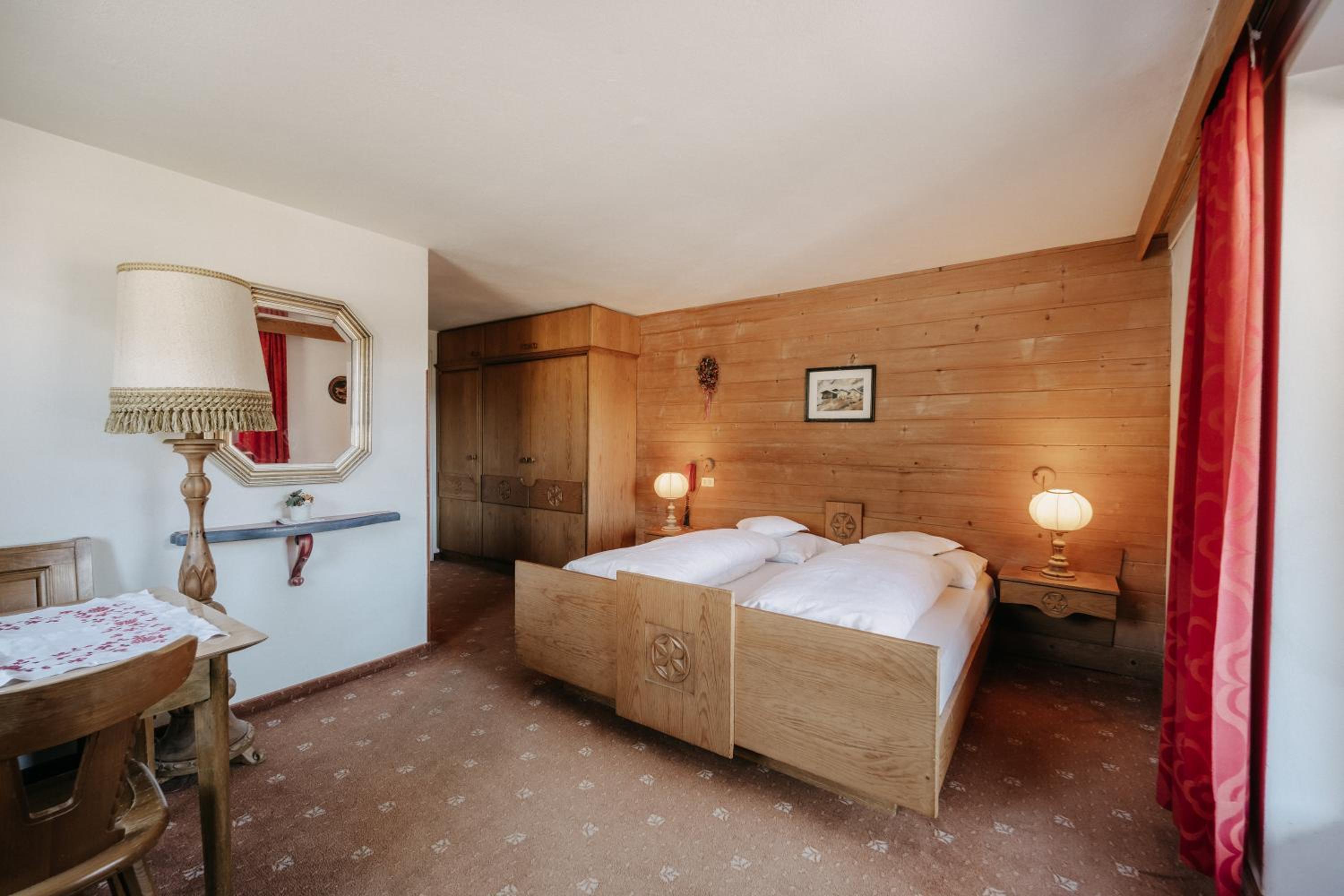 King Room with Mountain View photo 1