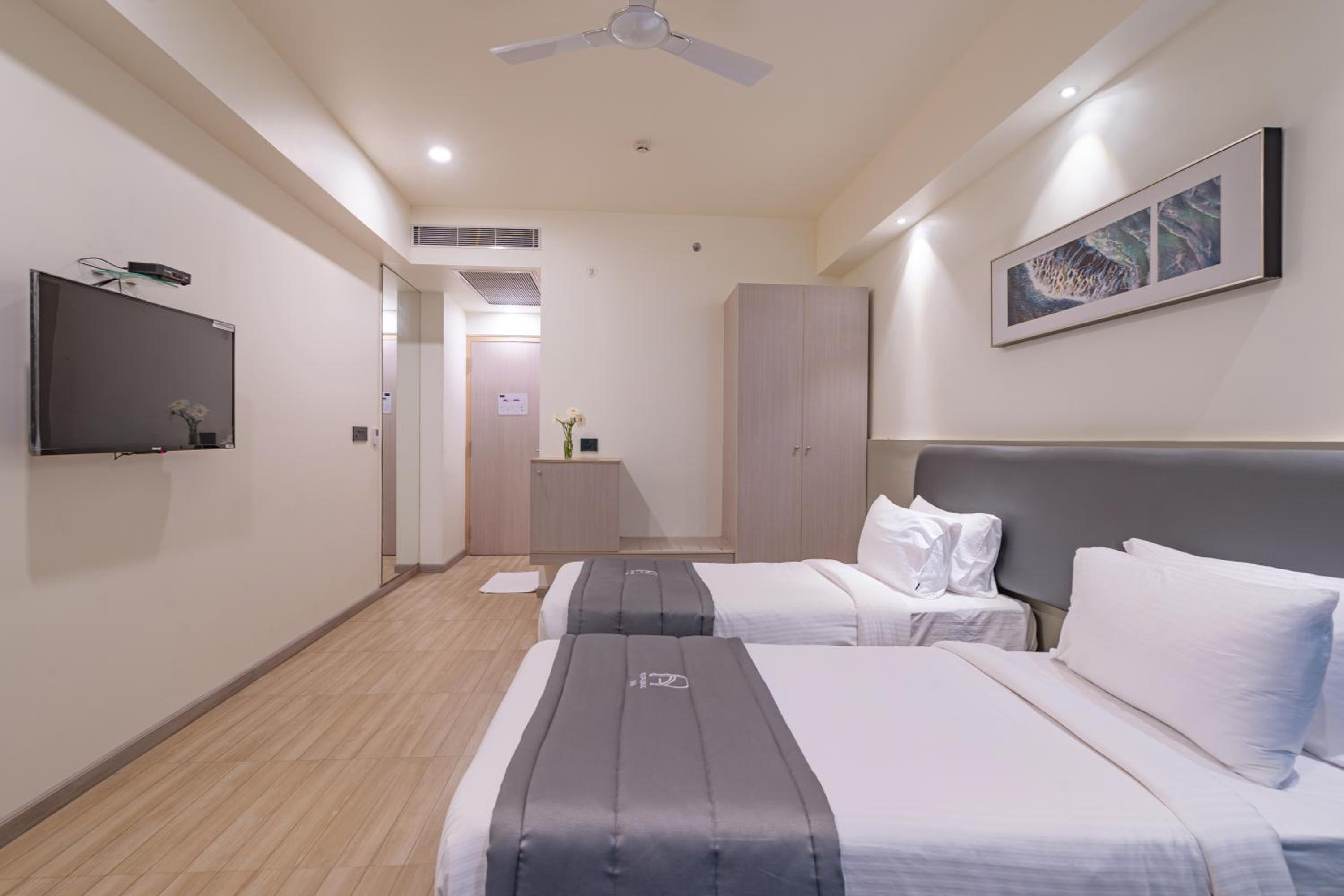 Superior Twin Room - Photo 3