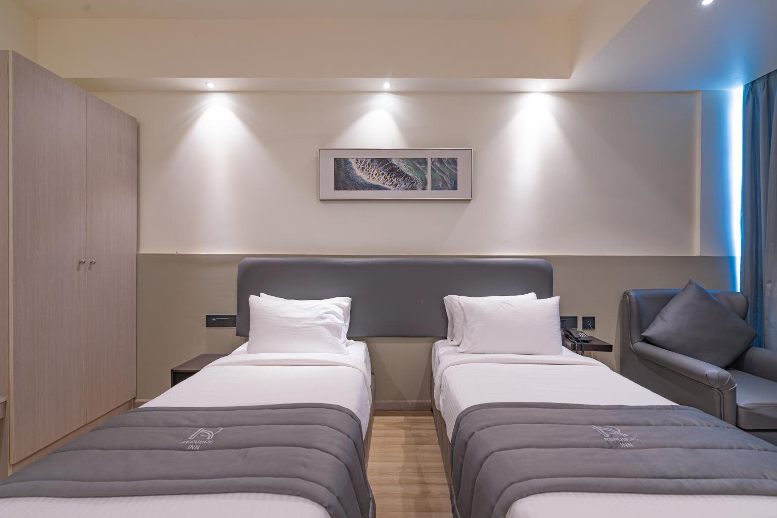 Superior Twin Room - Photo 4