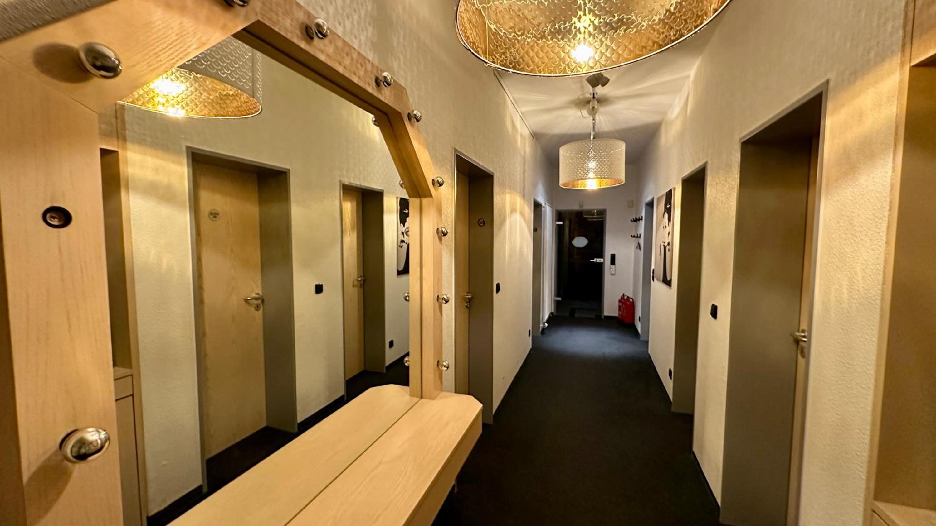 Budget Twin Room photo 3