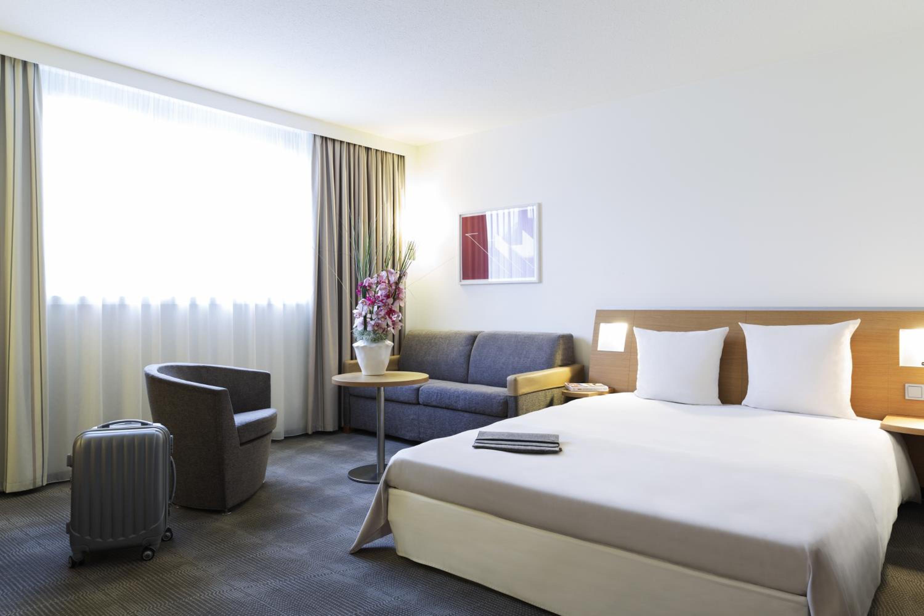 Standard Double Room with Sofa Bed - Photo 4