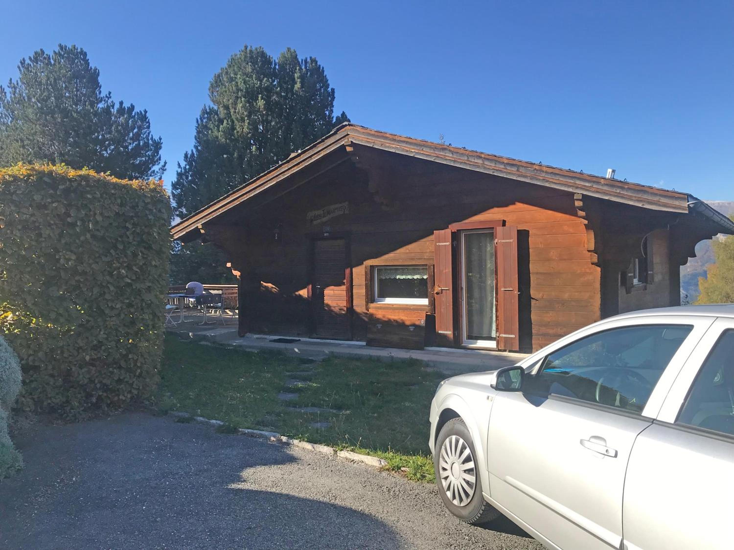 Three-Bedroom Chalet photo 2