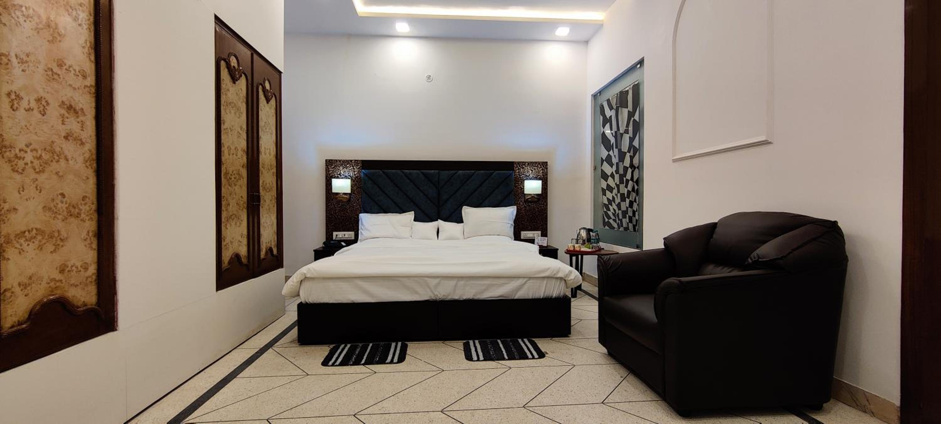 Deluxe Double Room - Photo 5