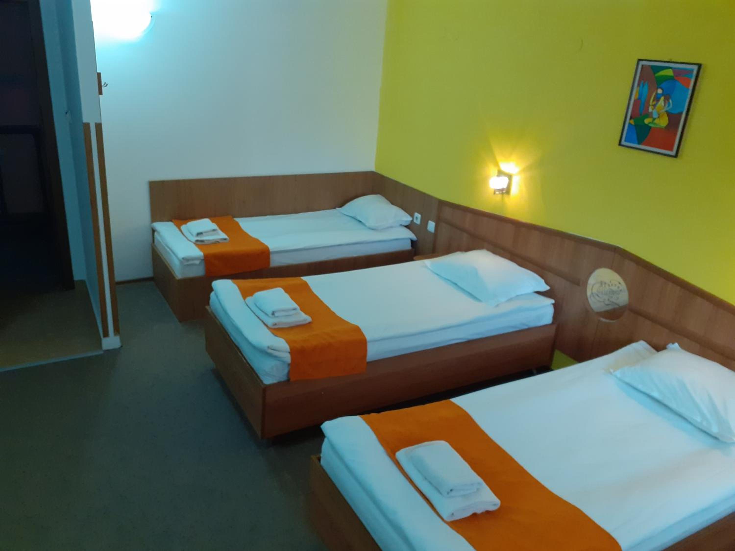 Triple Room photo 2
