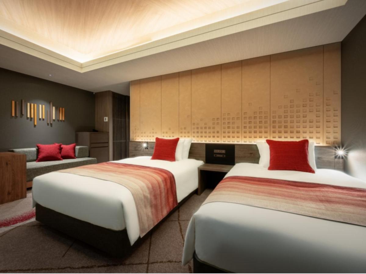 Superior Twin Room - Non-Smoking - South Tower