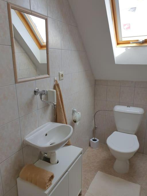 Five-Bedroom House - Photo 36
