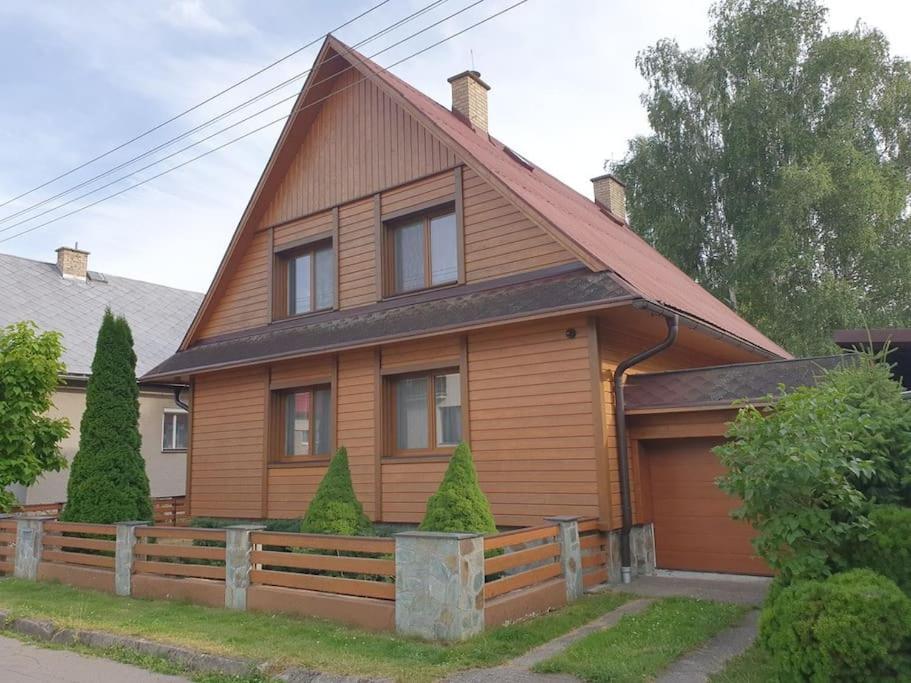 Five-Bedroom House - Photo 29