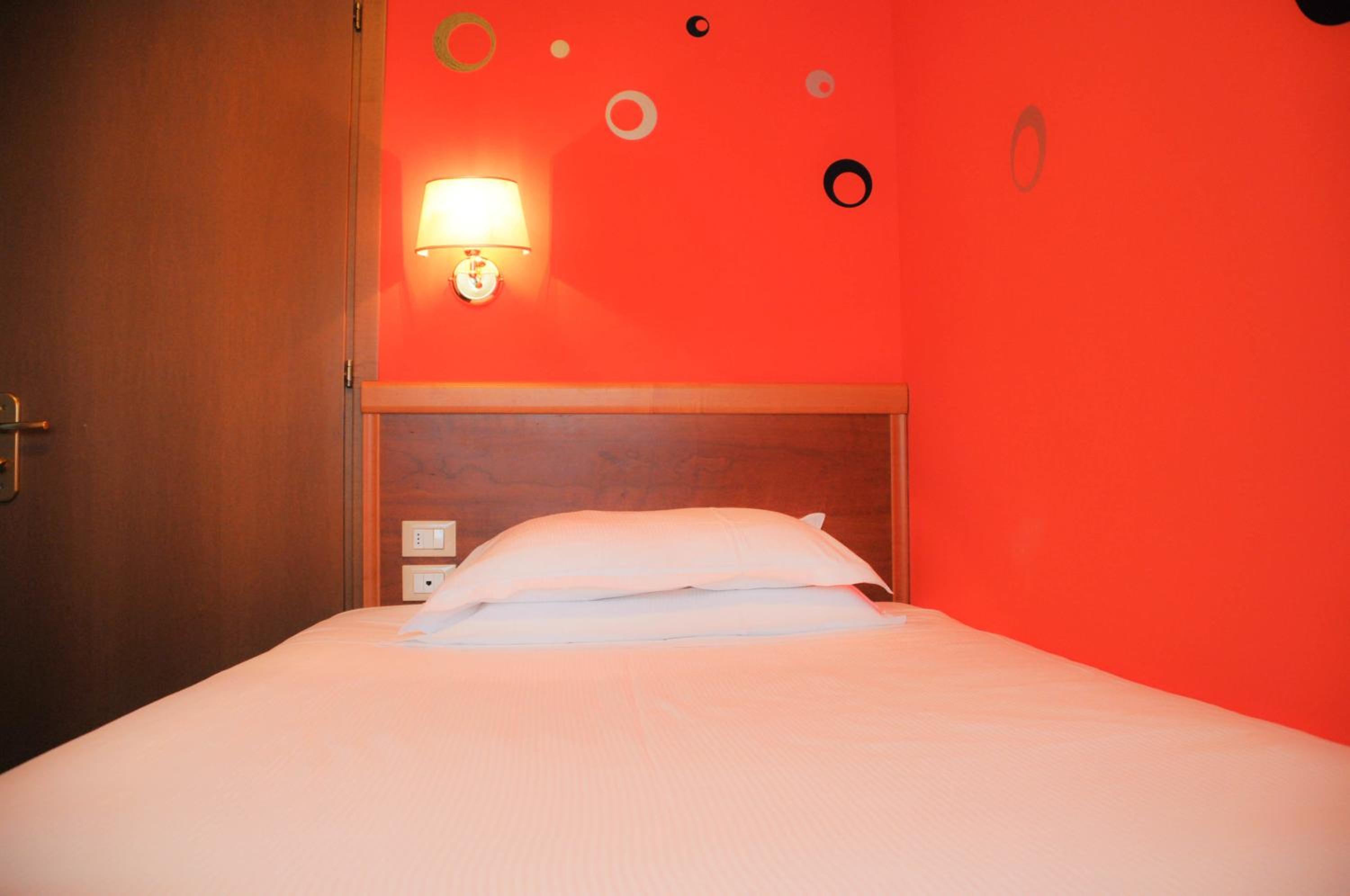 Single Room photo 1