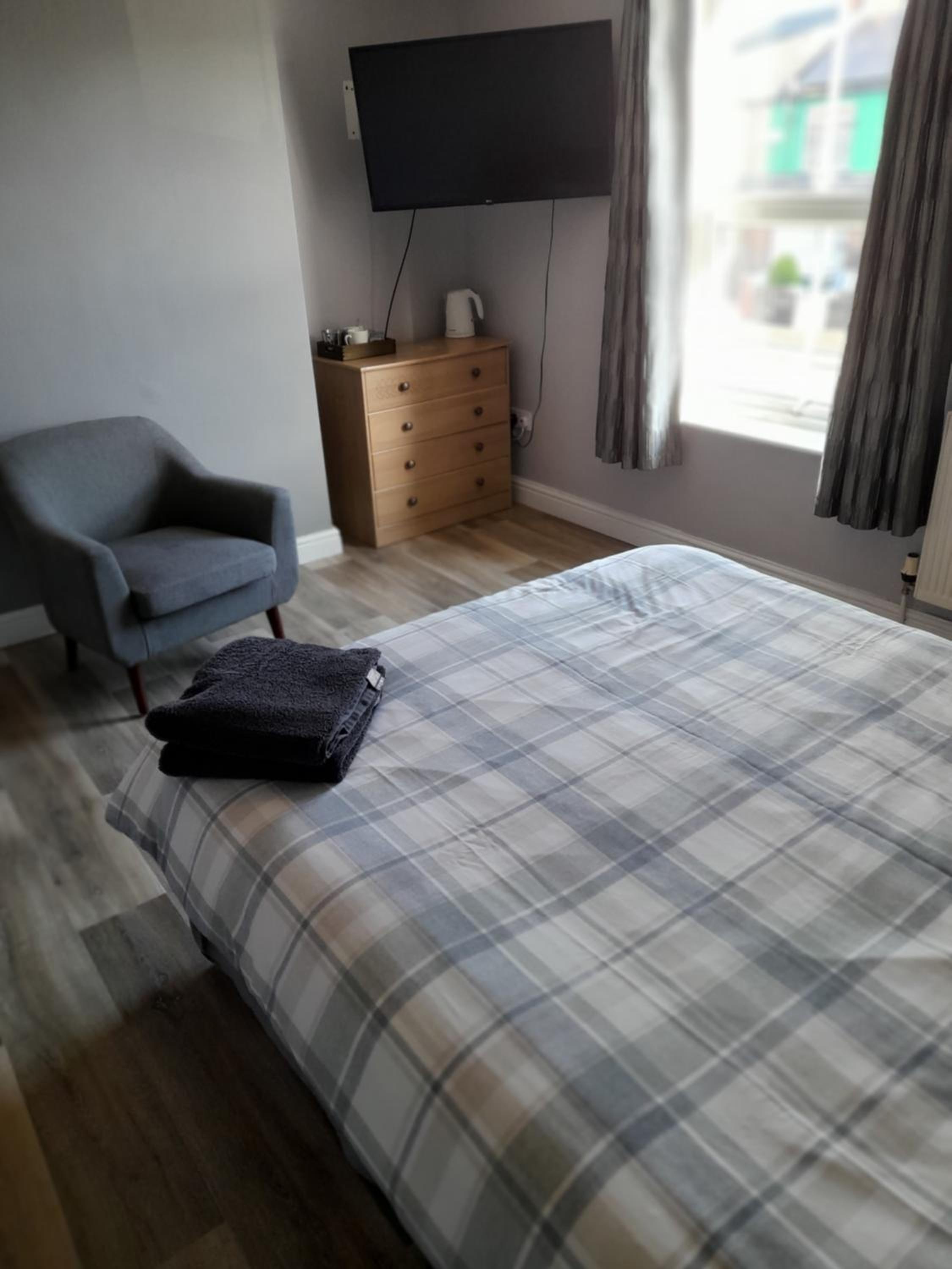 Double Room with Shared Bathroom photo 3