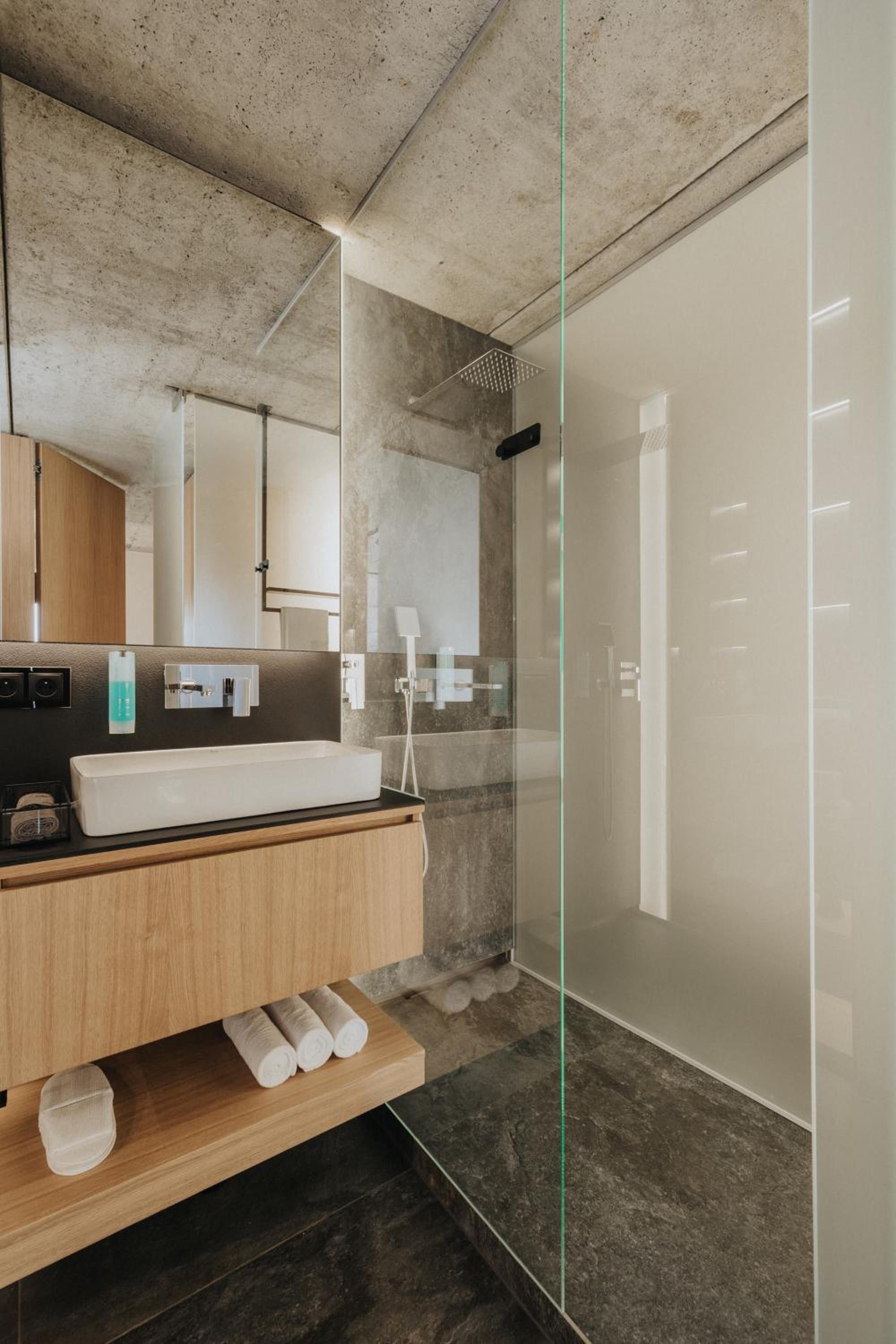 Penthouse Apartment - Photo 28