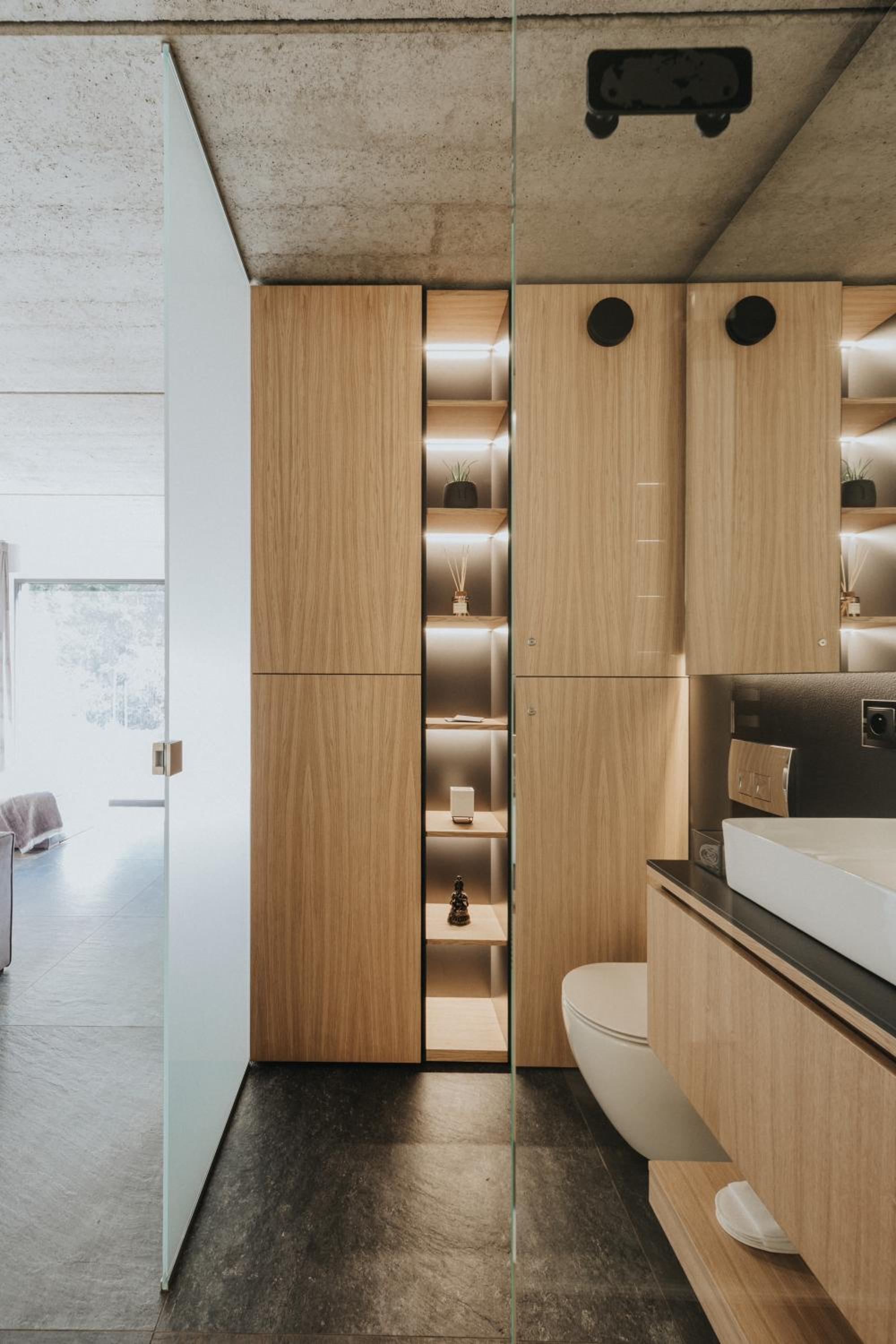 Penthouse Apartment - Photo 11