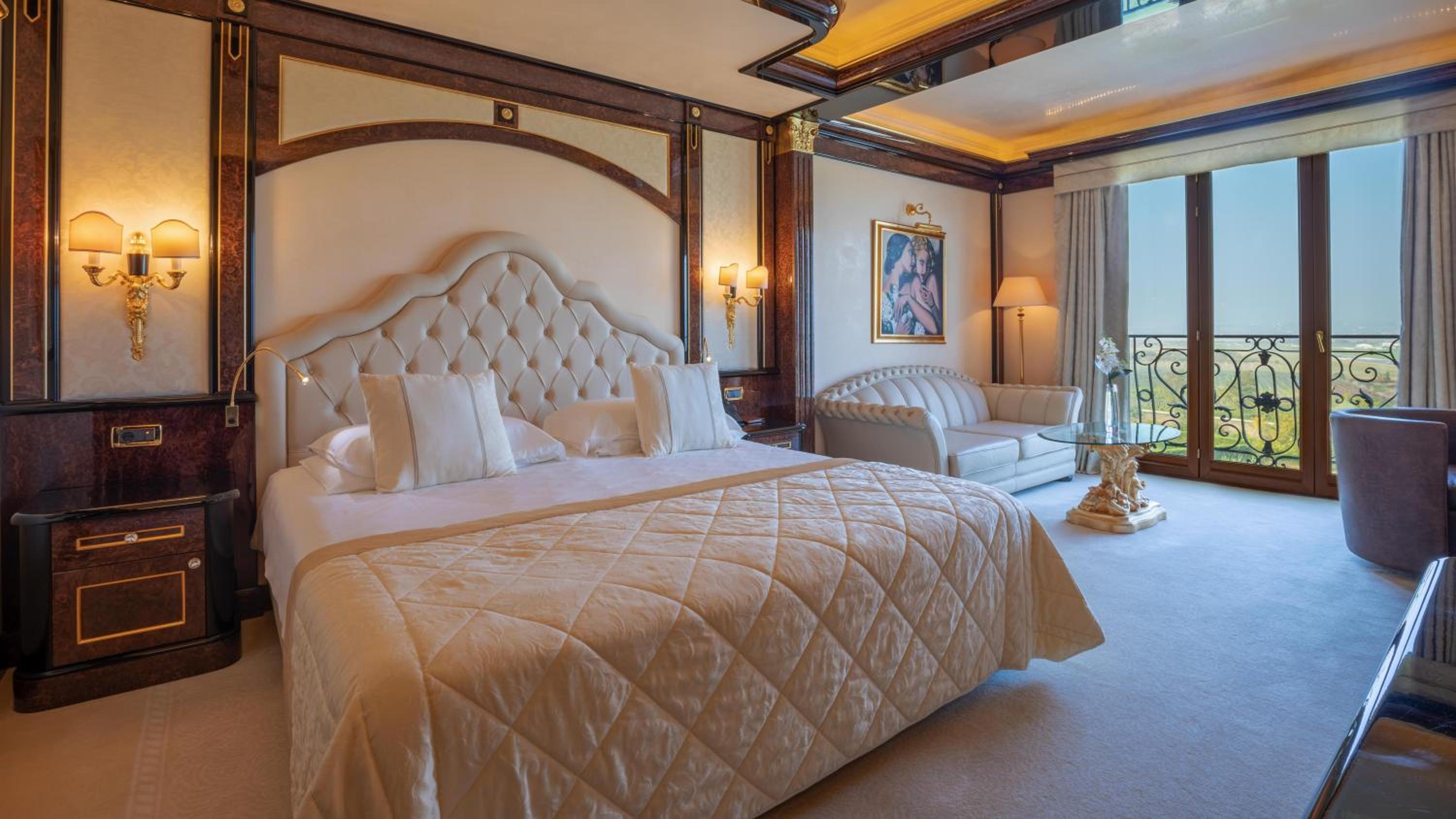Junior Suite with Sea View - Photo 4
