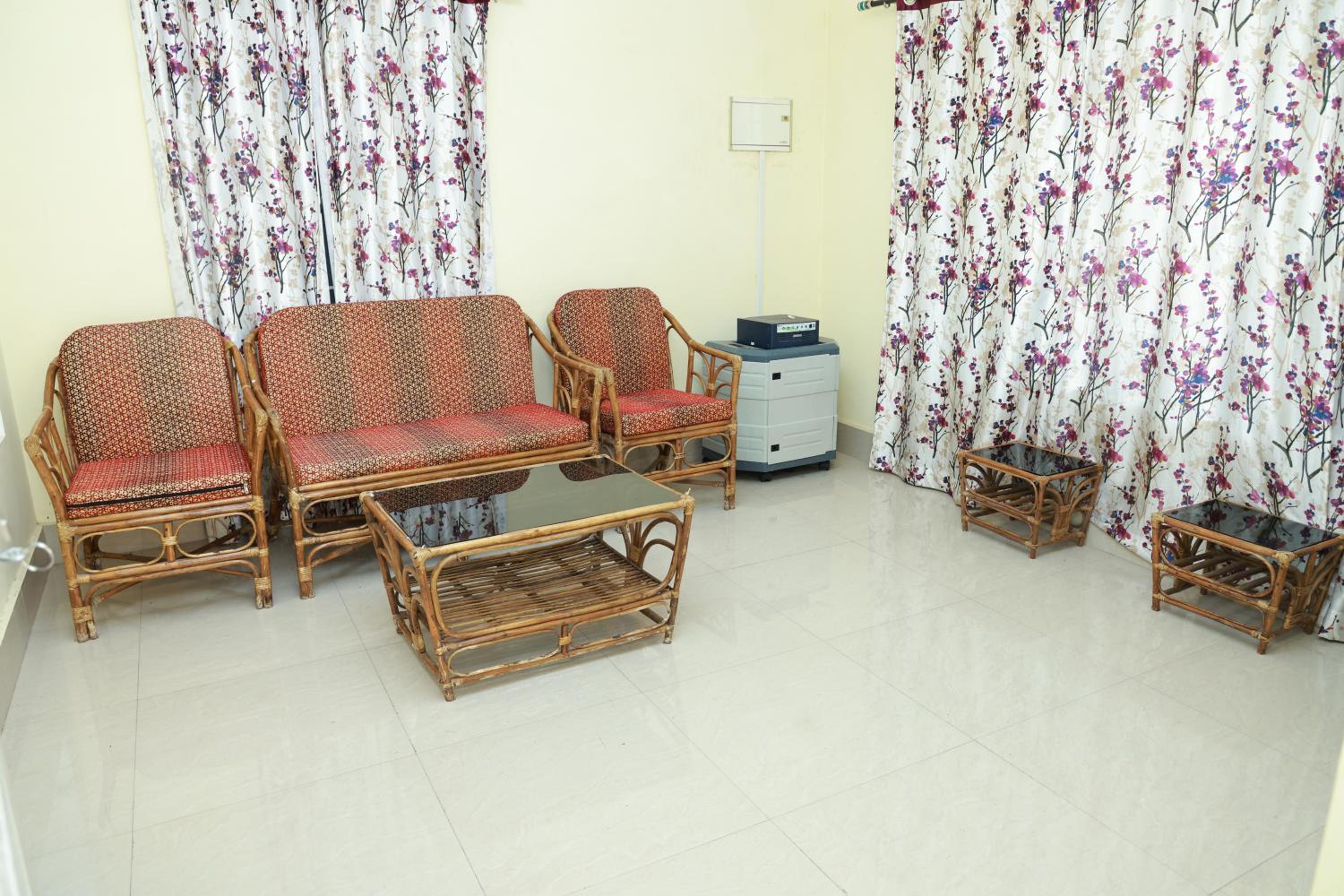 Three-Bedroom Villa - Photo 1