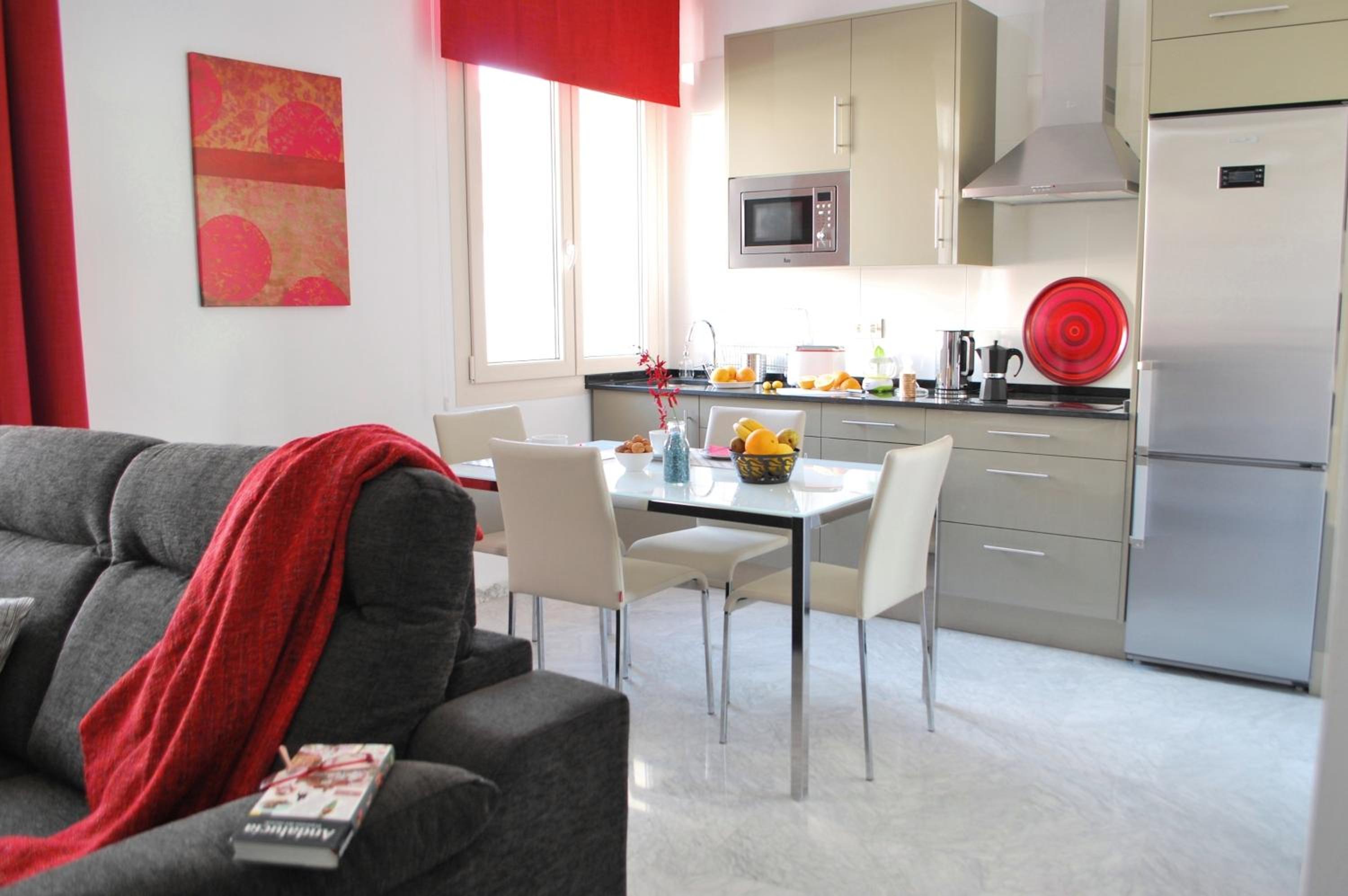 One-Bedroom Apartment - Photo 13