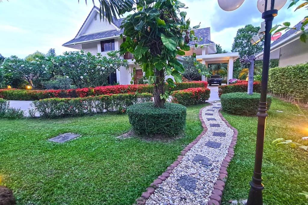 Two-Bedroom Villa - Photo 12