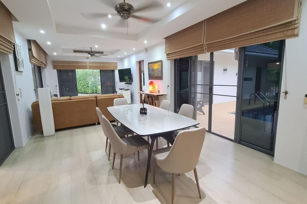 Two-Bedroom Villa - Photo 16
