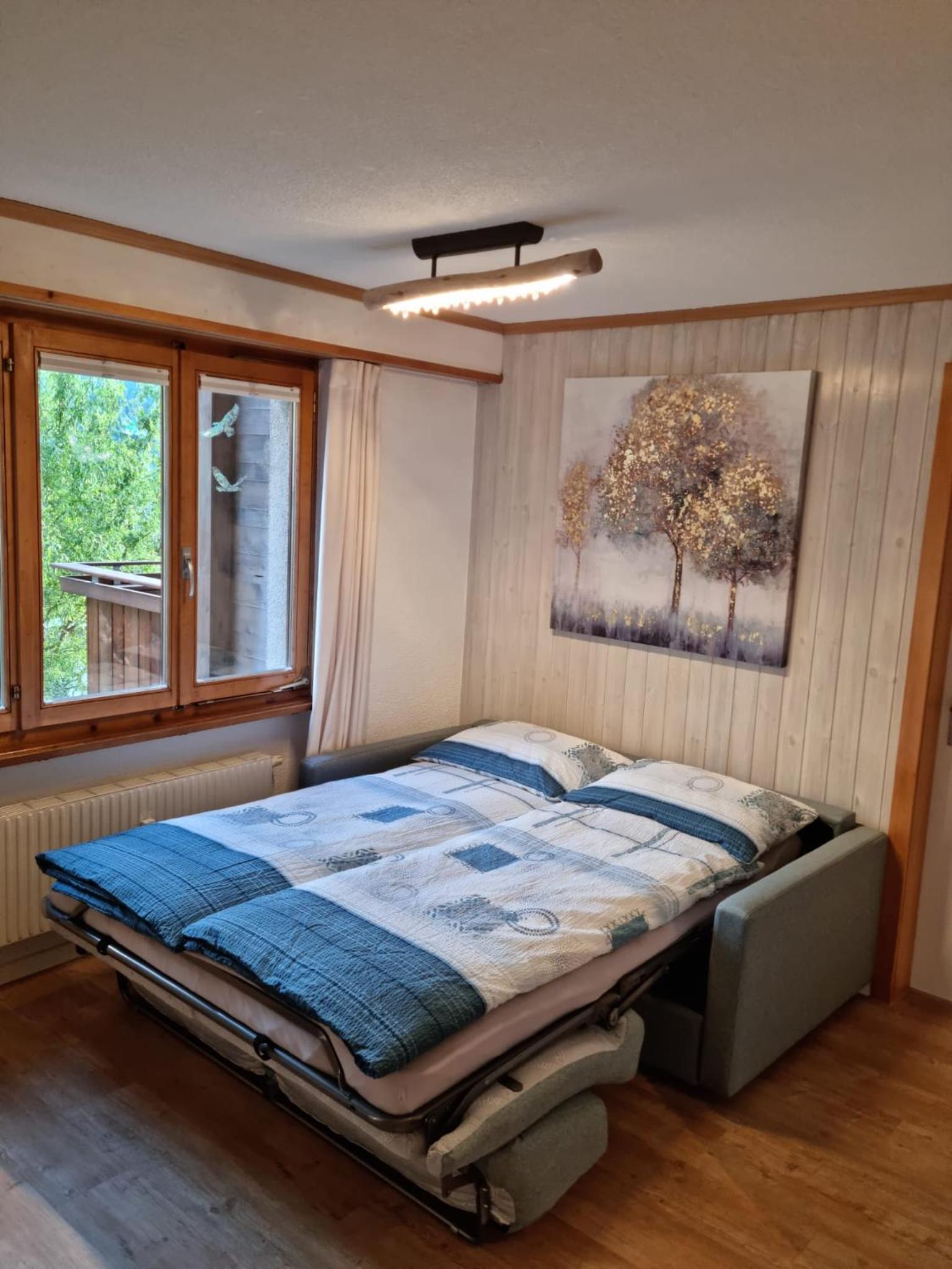 One-Bedroom Apartment photo 1