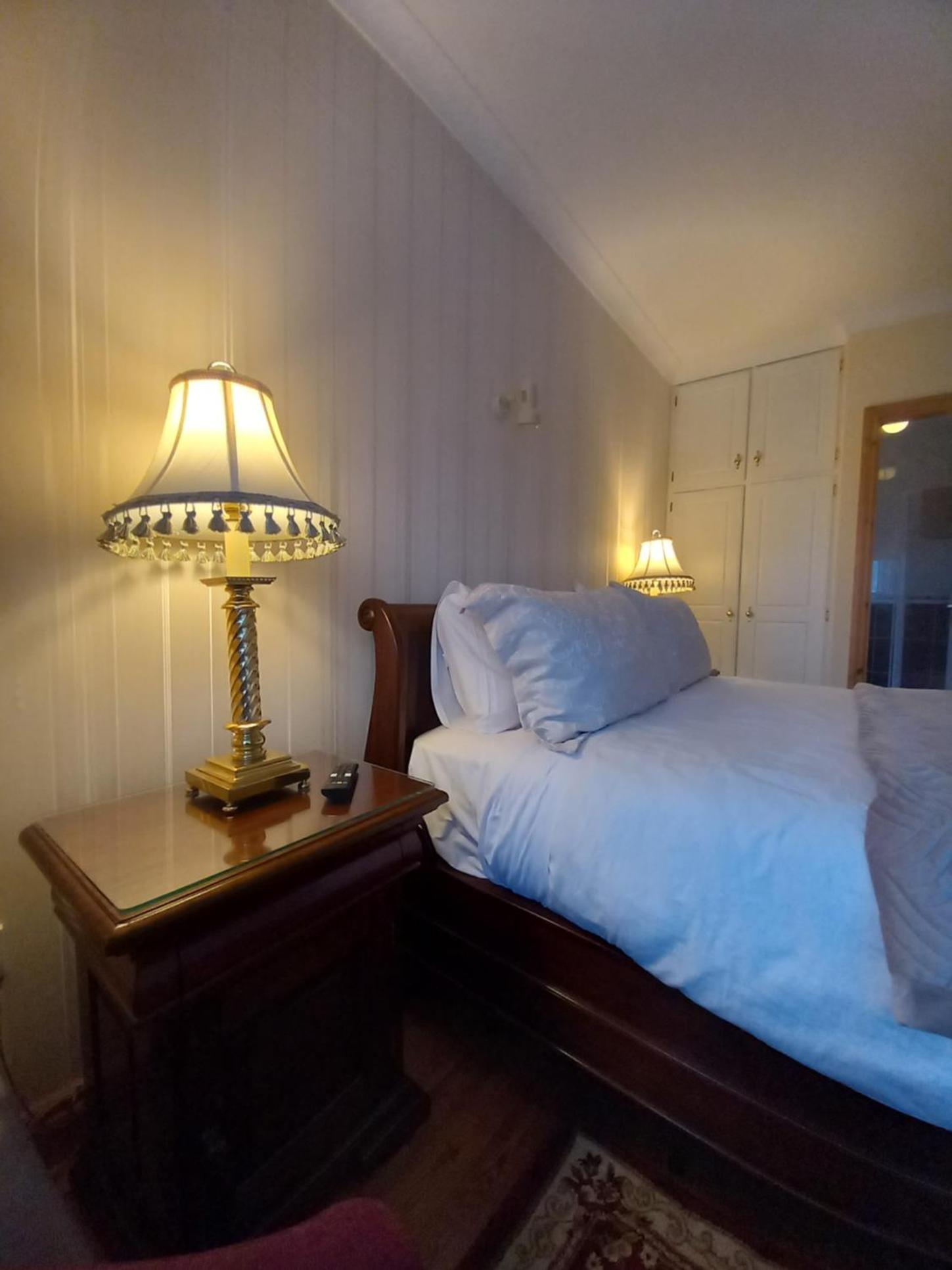 Superior King Room - Photo 19