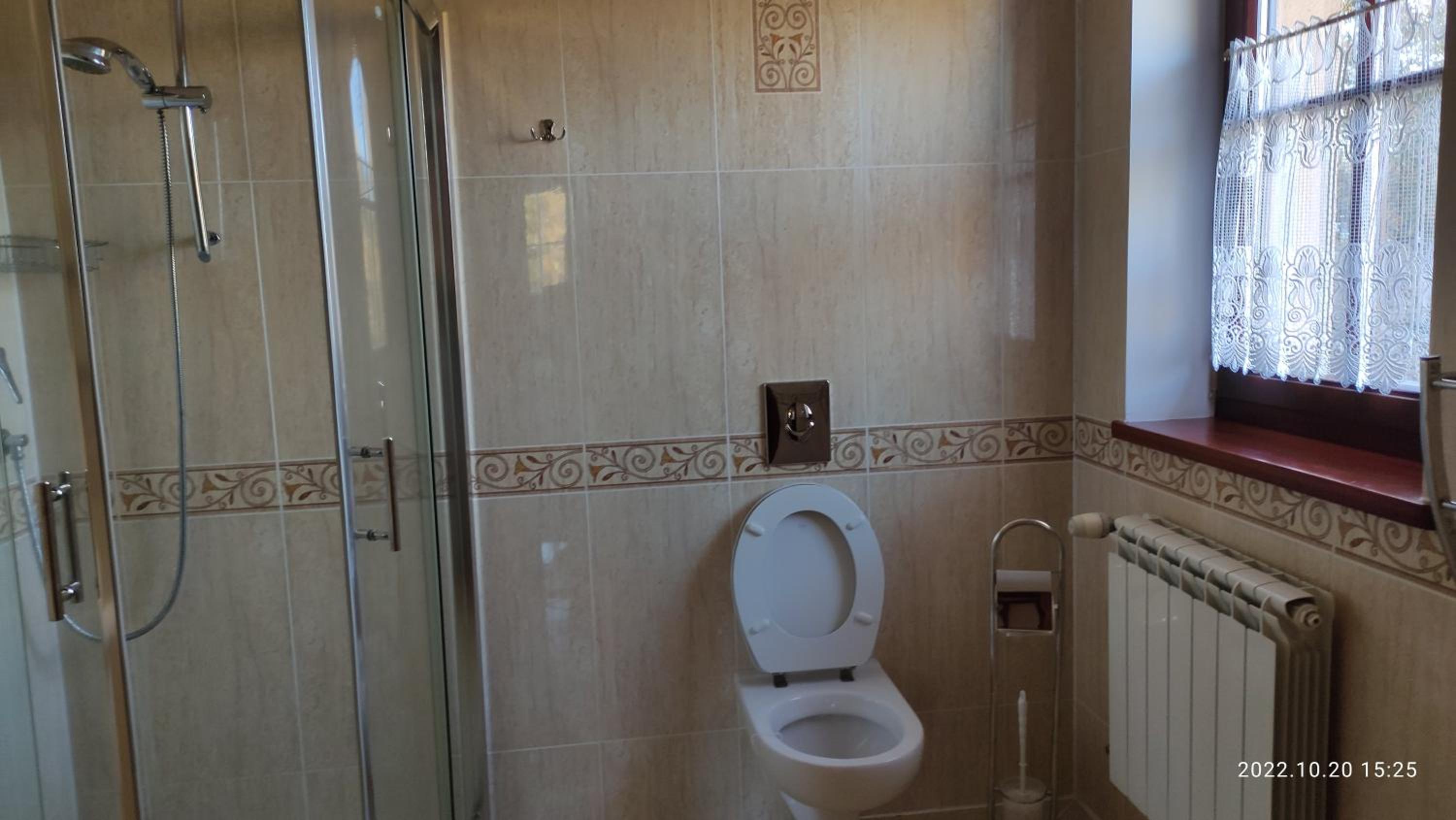 Double Room - Photo 8